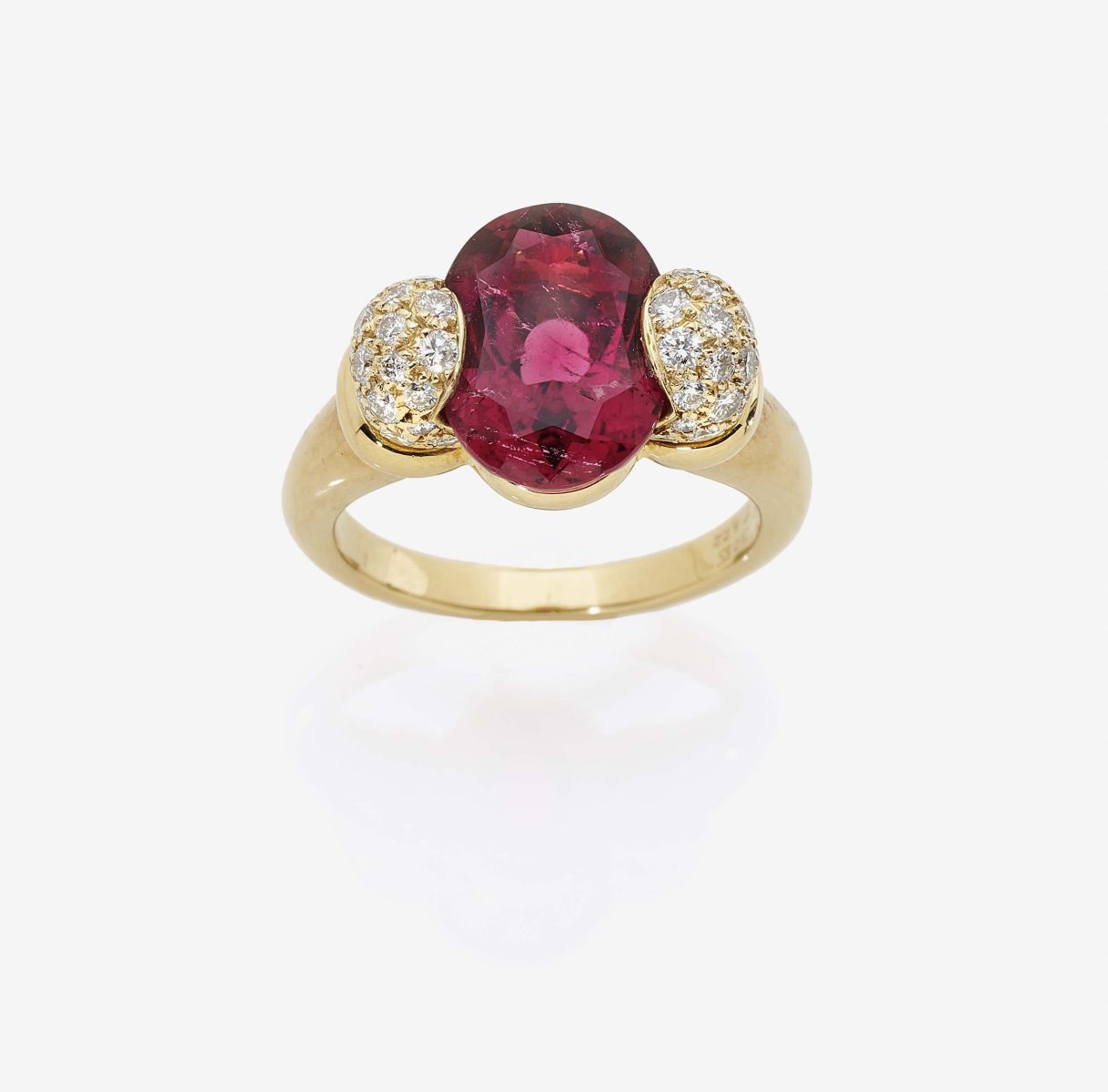 A Rubellite and Diamond Cocktail RingParis, 2000s, MAISON CAUET 18K yellow gold (750/-), stamped.