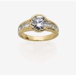 A Diamond Ring18K yellow gold (750/-), stamped. 1 brilliant-cut diamonds of circa 1.90 carats,