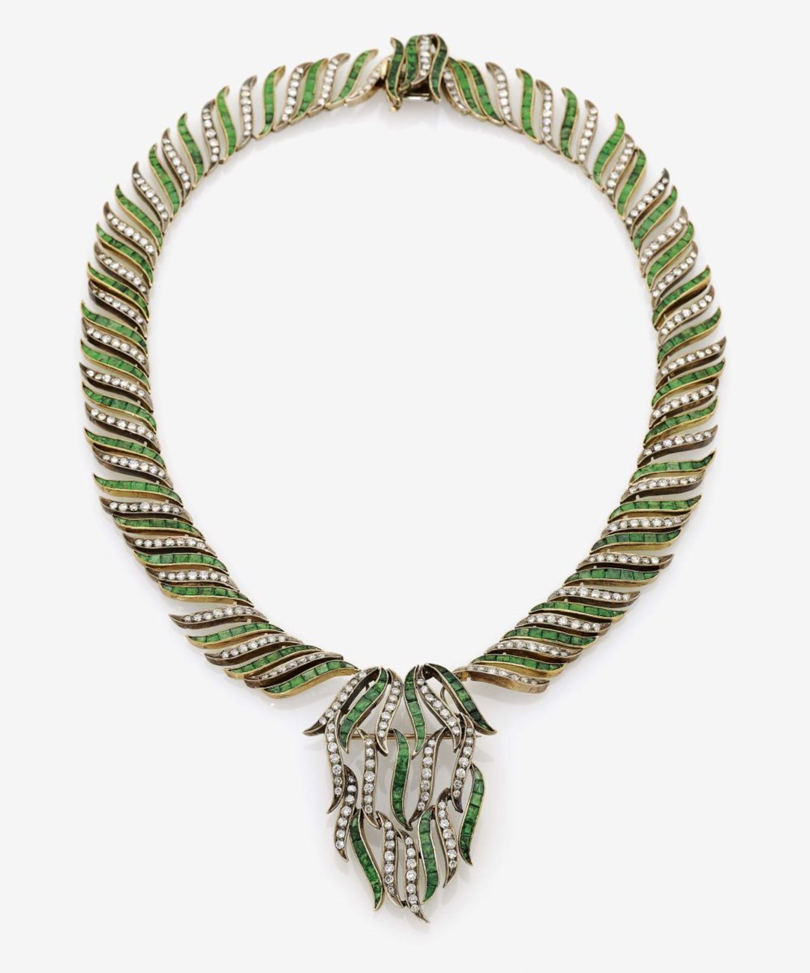 An Emerald and Diamond set Necklace/BroochGermany, 1940s 14K gold (585/-), tested. Circa 348