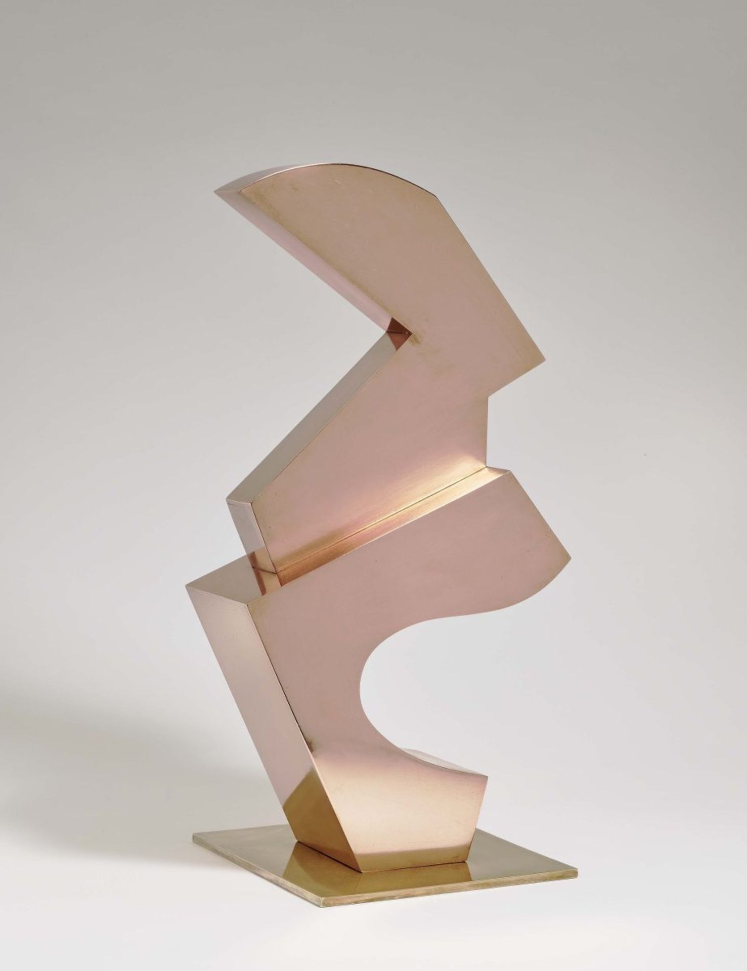 Arp, HansUne bonne assise. 1965 Bronze, polished (copper-coloured) on brass plinth Height 47 x 23