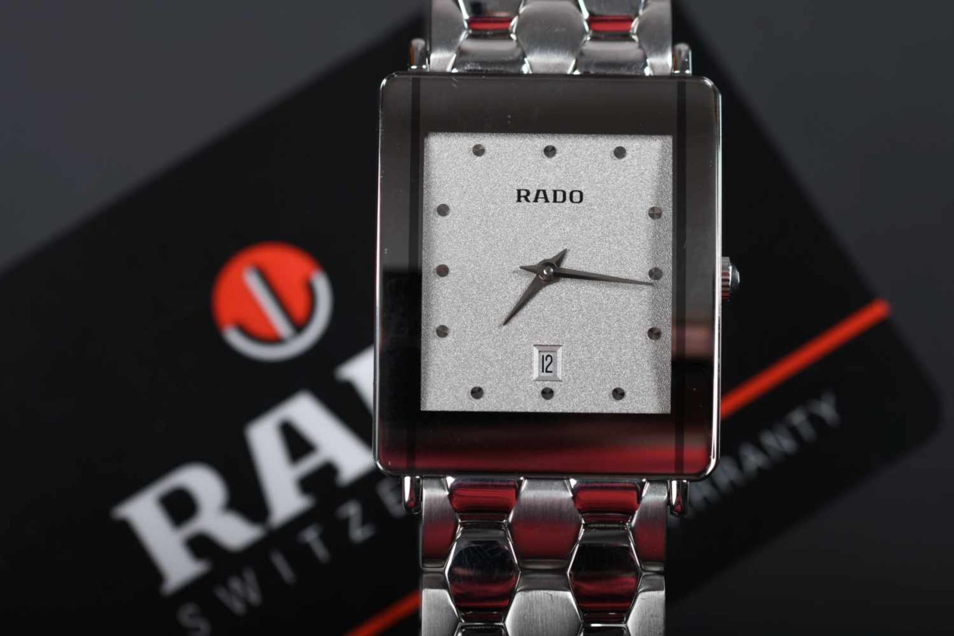 Herren-Armbanduhr Rado Dia StarStahlgehäuse und -band, mattiertes Ziffernblatt mit analoger