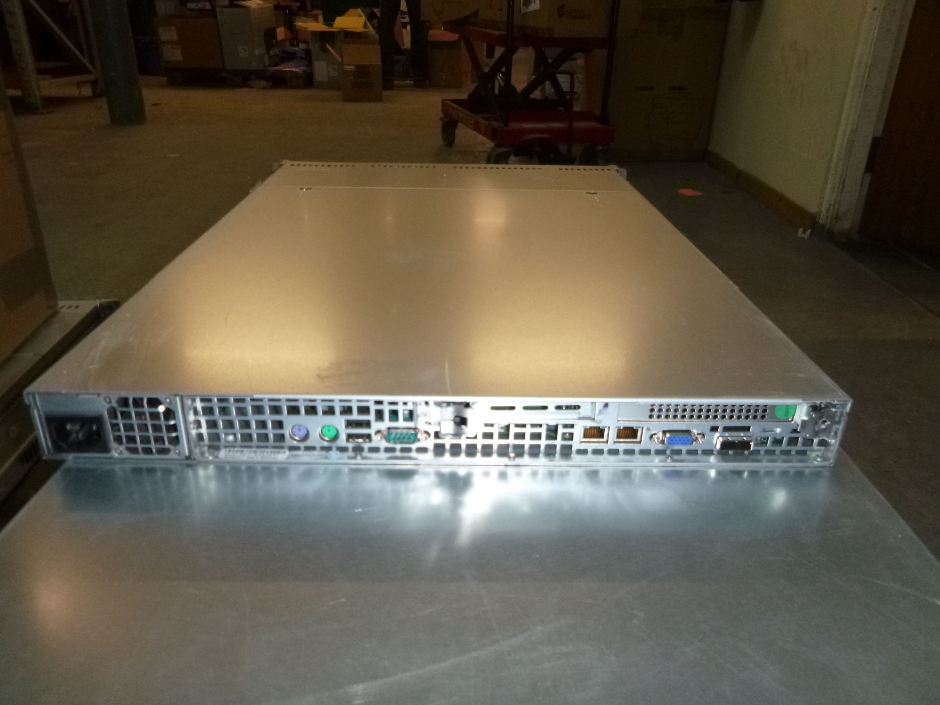 SUPERMICRO RACKMOUNT 1U SUPERSERVER 6025B-3R. 2 X QUAD CORE 2.33GHZ (L5410). 8GB RAM, 4 X CADDIES- - Image 2 of 2