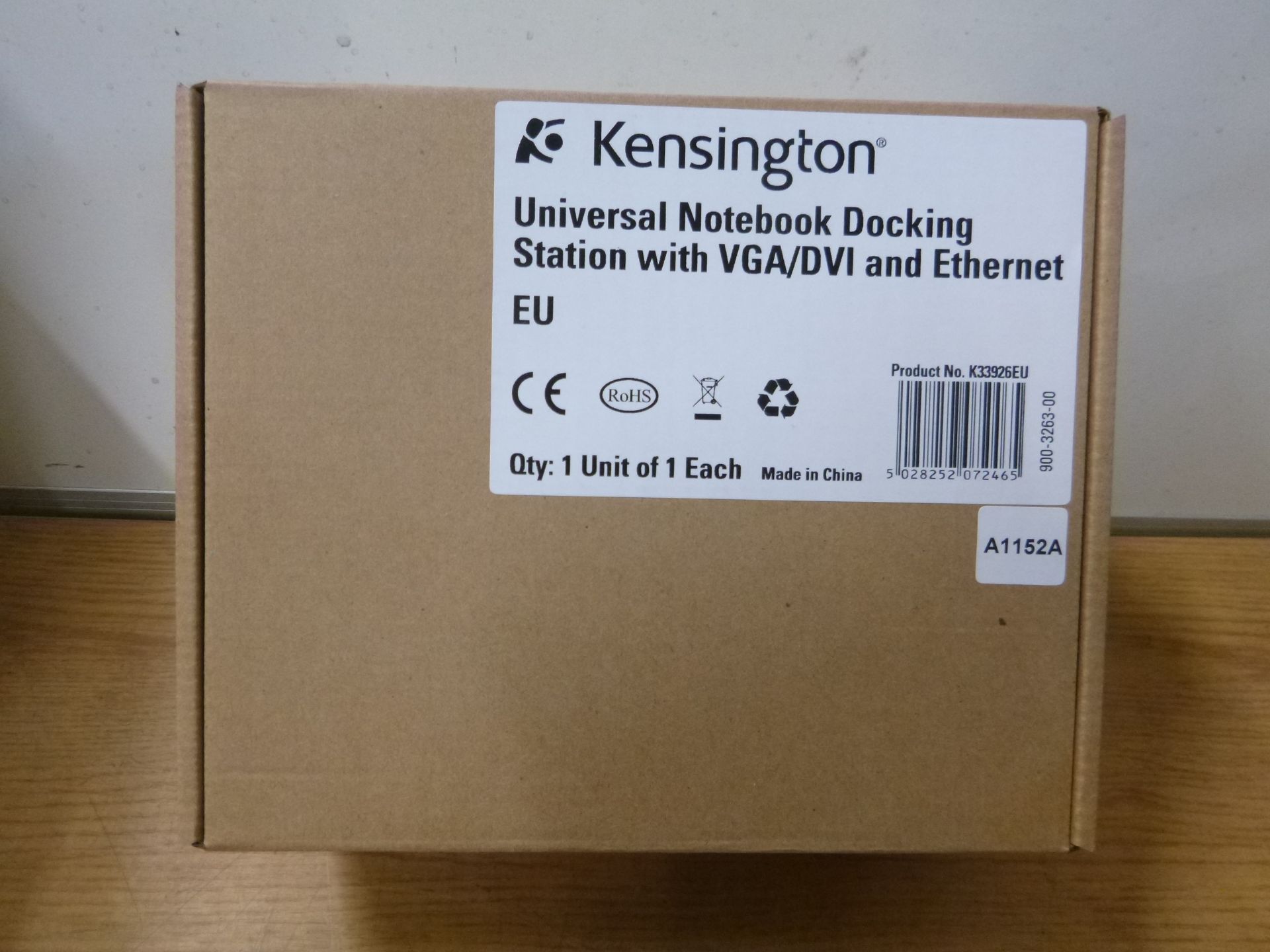 KENSINGTON UNIVERSAL NOTEBOOK DOCKING STATION WITH VGA / DVI AND ETHERNET. NEW & BOXED