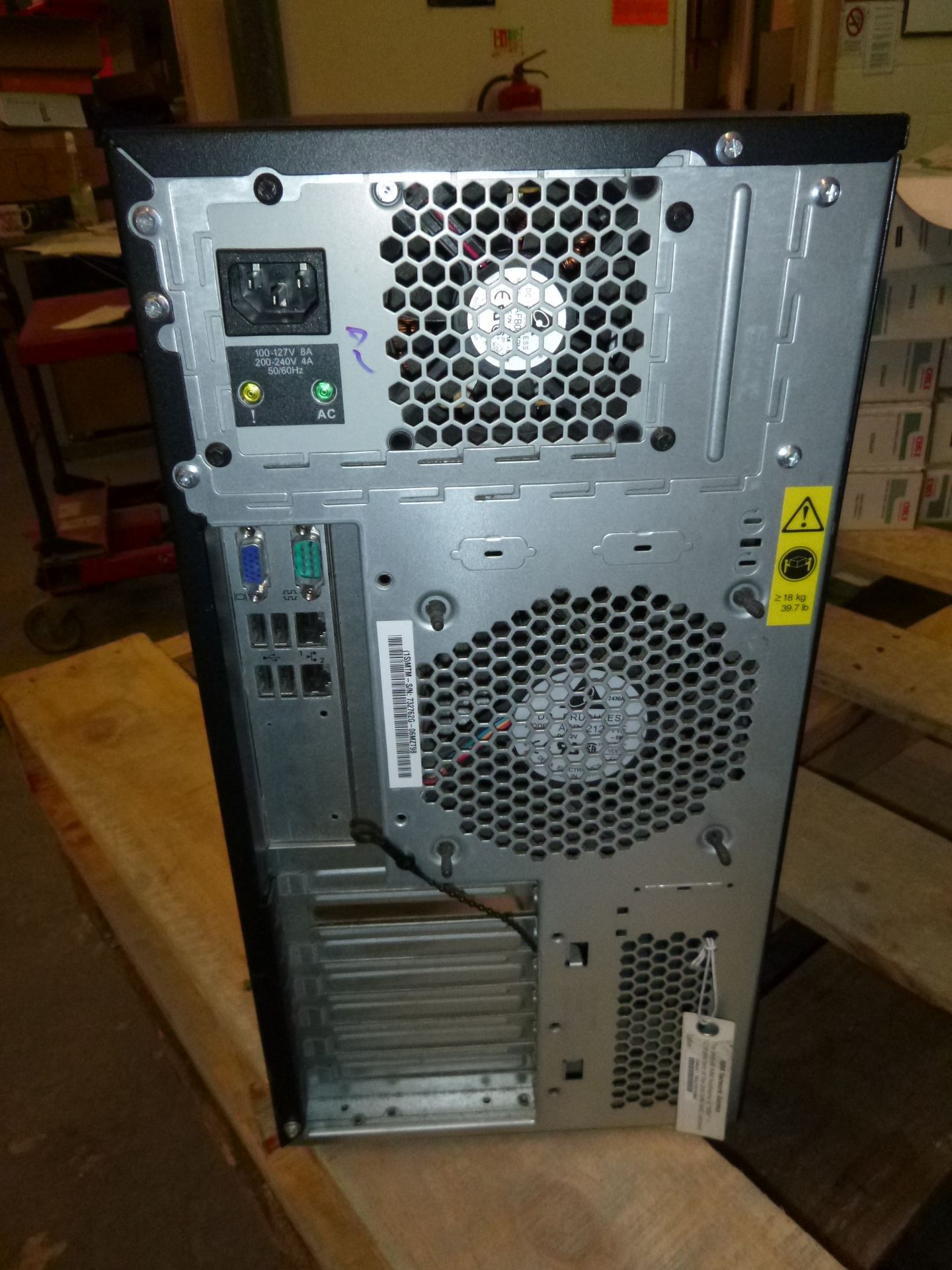 IBM SYSTEM X 3200 M3. XEON QUAD CORE X3460 PROCESSOR @ 2.8GHZ, 4GB DDR3 RAM, 4 X 300GB SAS 3.5" - Image 2 of 2