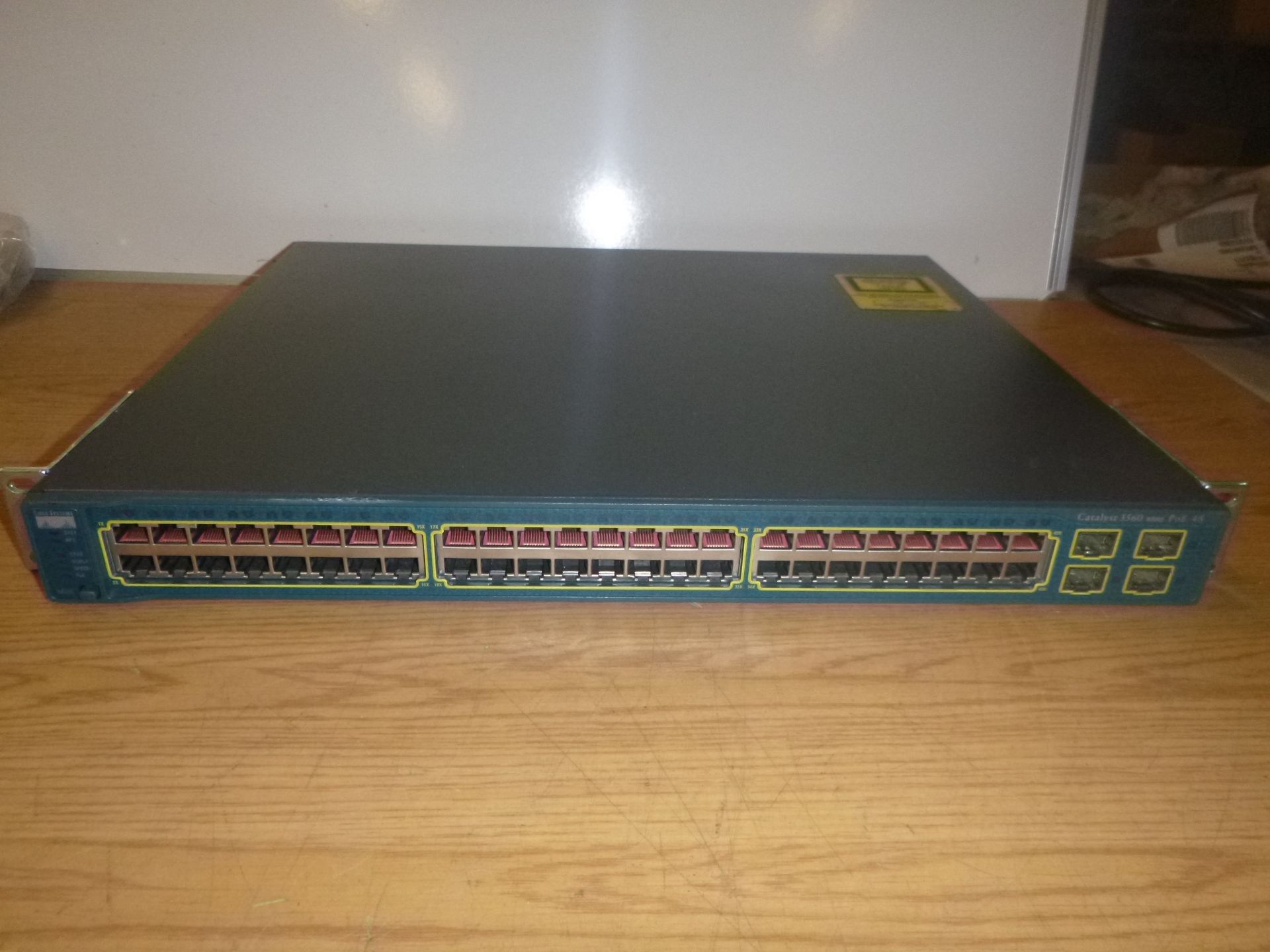 CISCO CATALYST 3560 SERIES PoE 48. 48 PORT NETWORK SWITCH. MODEL WS-C3560-48PS-S