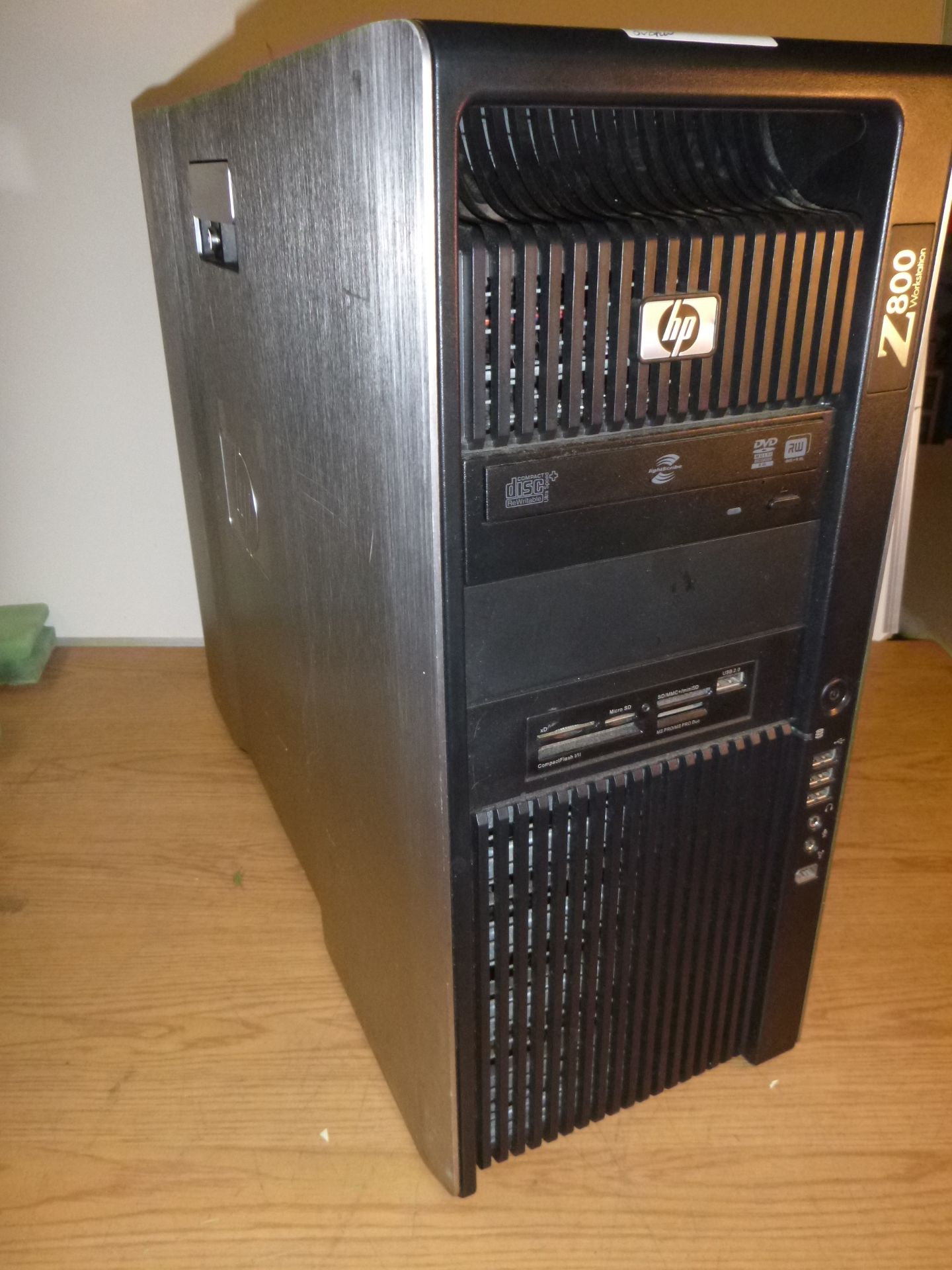 HP Z800 WORKSTATION. XEON QUAD CORE 2.67GHZ PROCESSOR, 12GB RAM, 500GB HDD, CARDREADER, DVDRW. W7