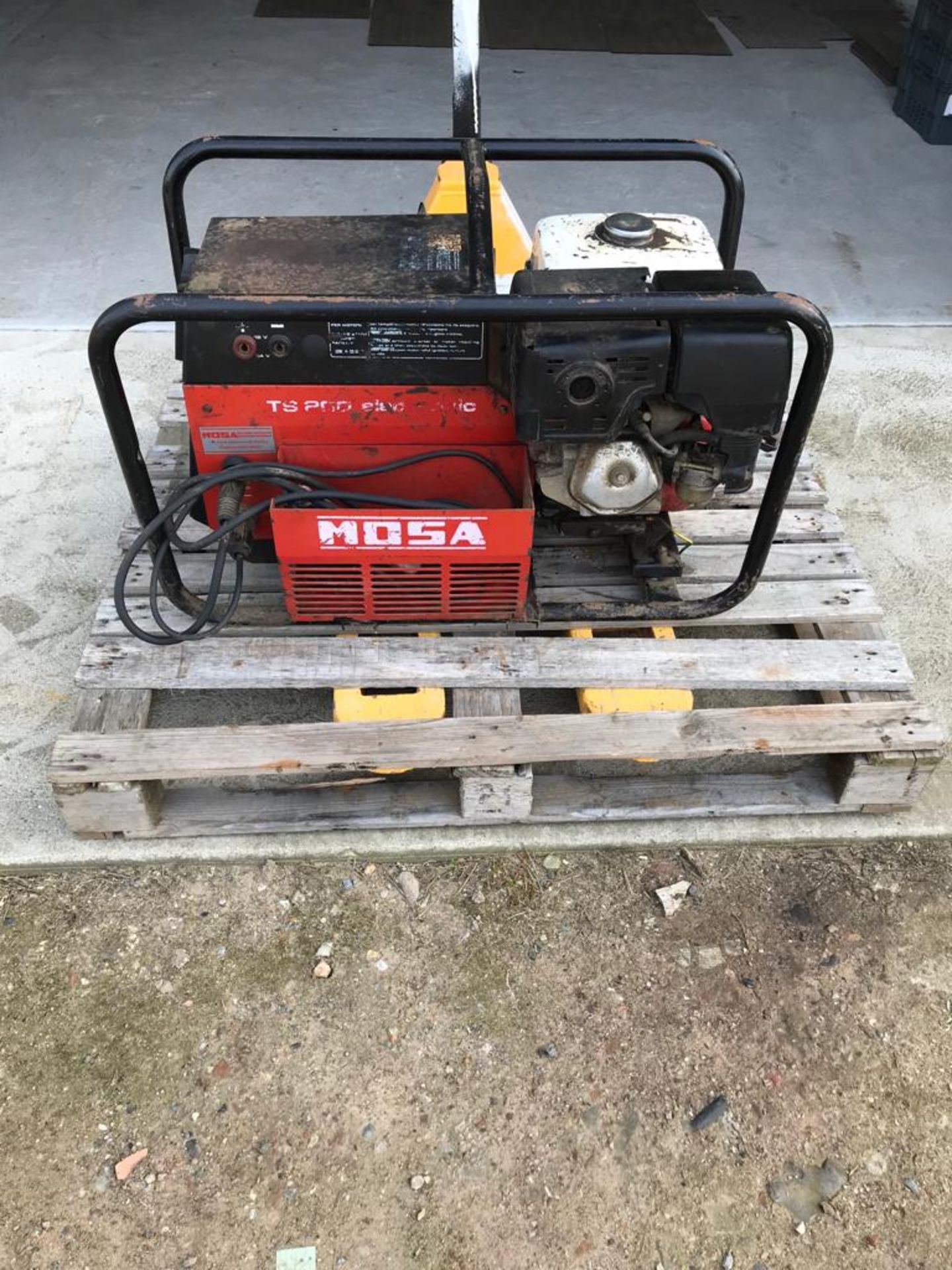 MOSA WELDER GENERATOR - Image 2 of 6