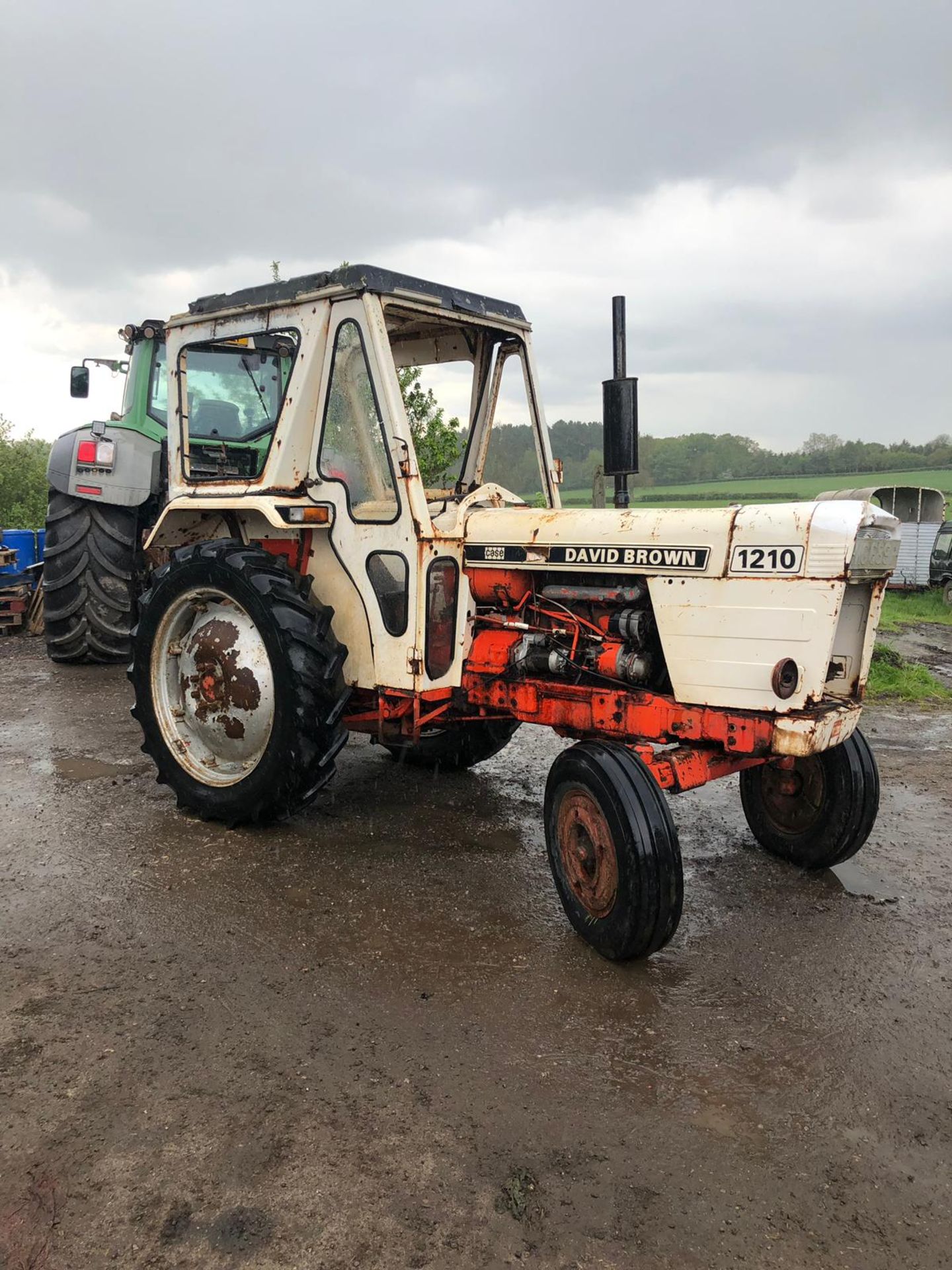 DAVID BROWN 1210 TRACTOR - Image 2 of 3