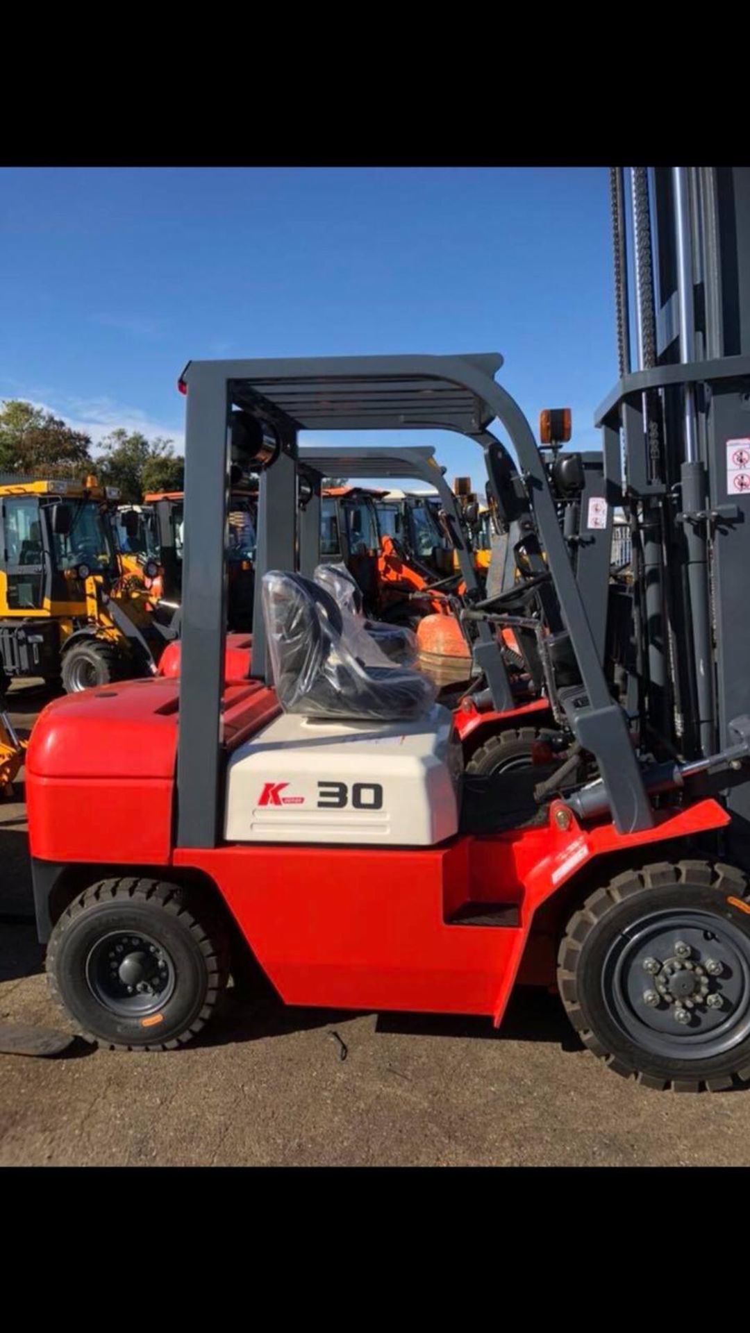 NEW 3-TONNE FORKLIFT - Image 4 of 7