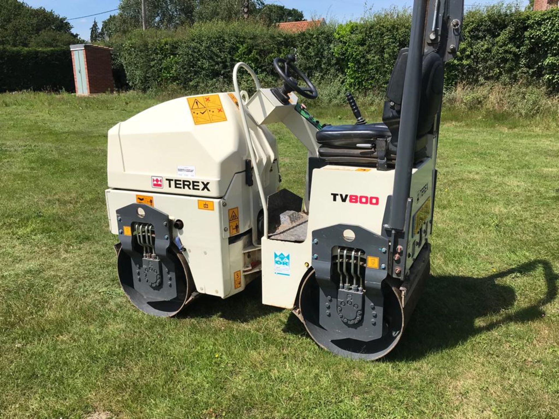 2010 TEREX TV800 DOUBLE DRUM VIBRATING ROLLER