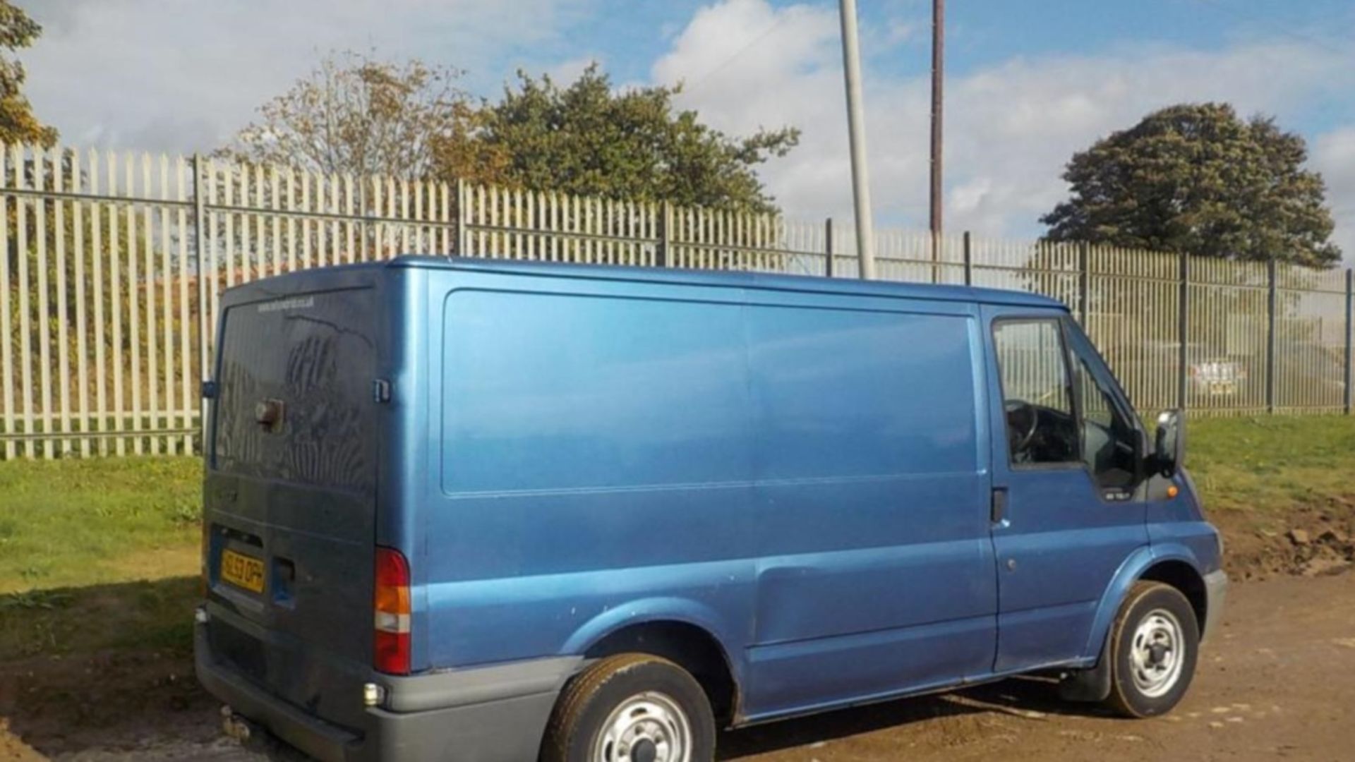 2003 / 53 reg Ford Transit Van - Image 3 of 8