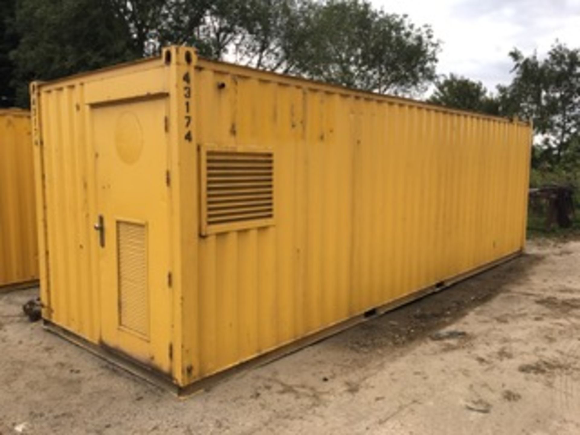 Welfare Cabin 32ft x 8ft