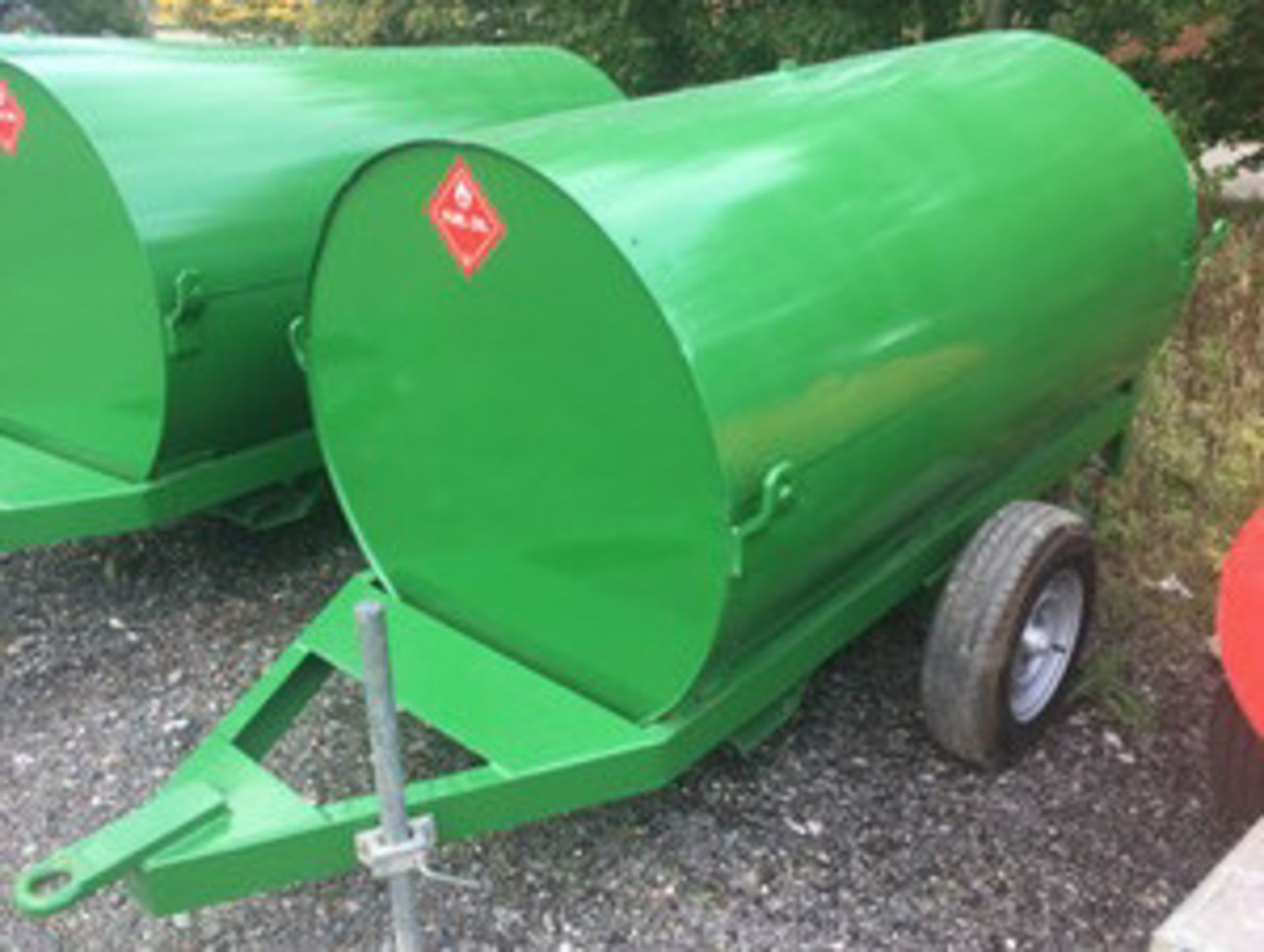 950 litre site tow Bowser