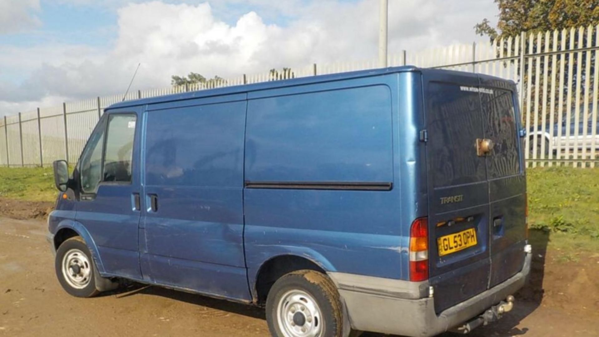 2003 / 53 reg Ford Transit Van - Image 4 of 8