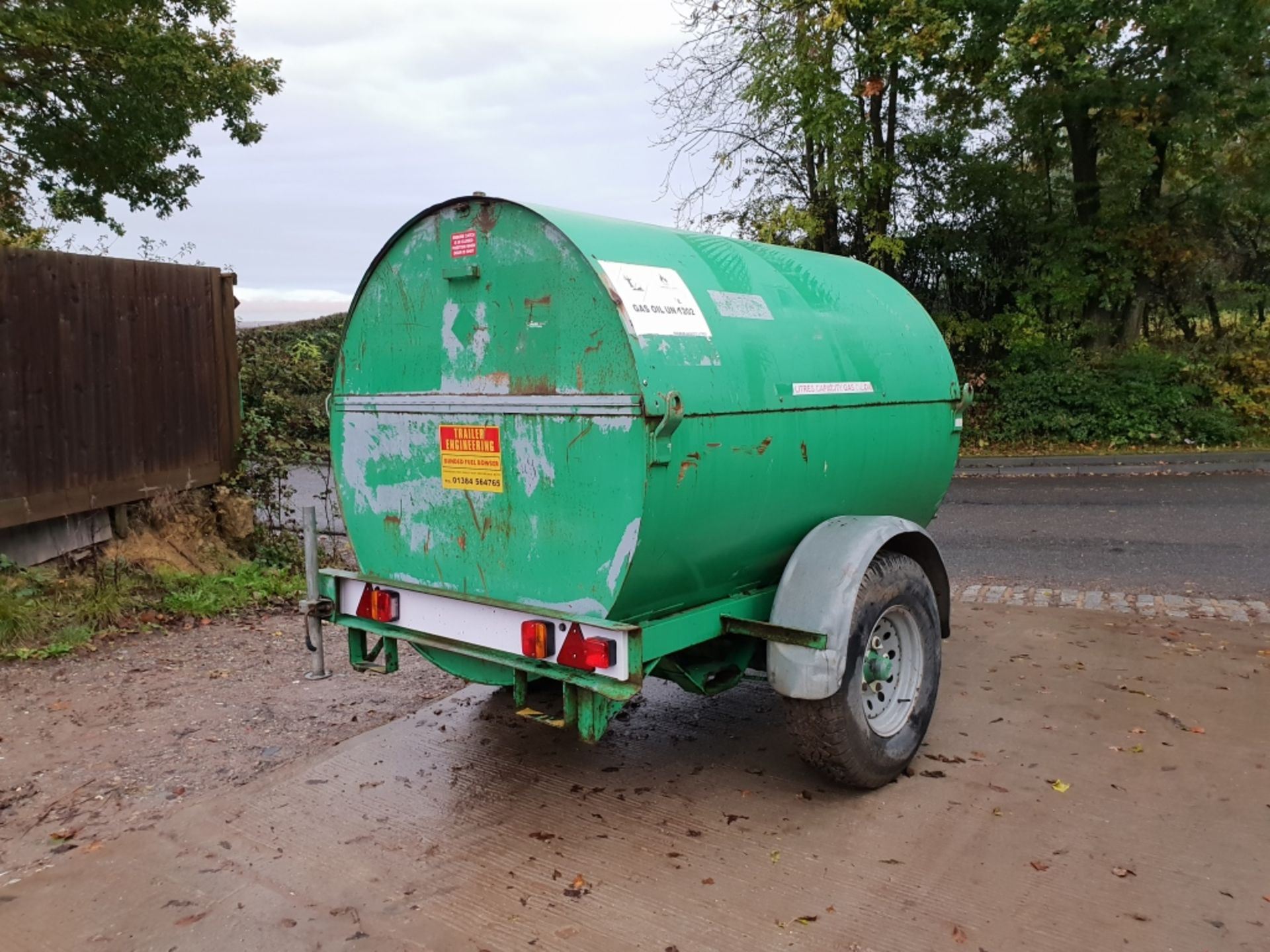 2140 bunded road tow Diesel Bowser