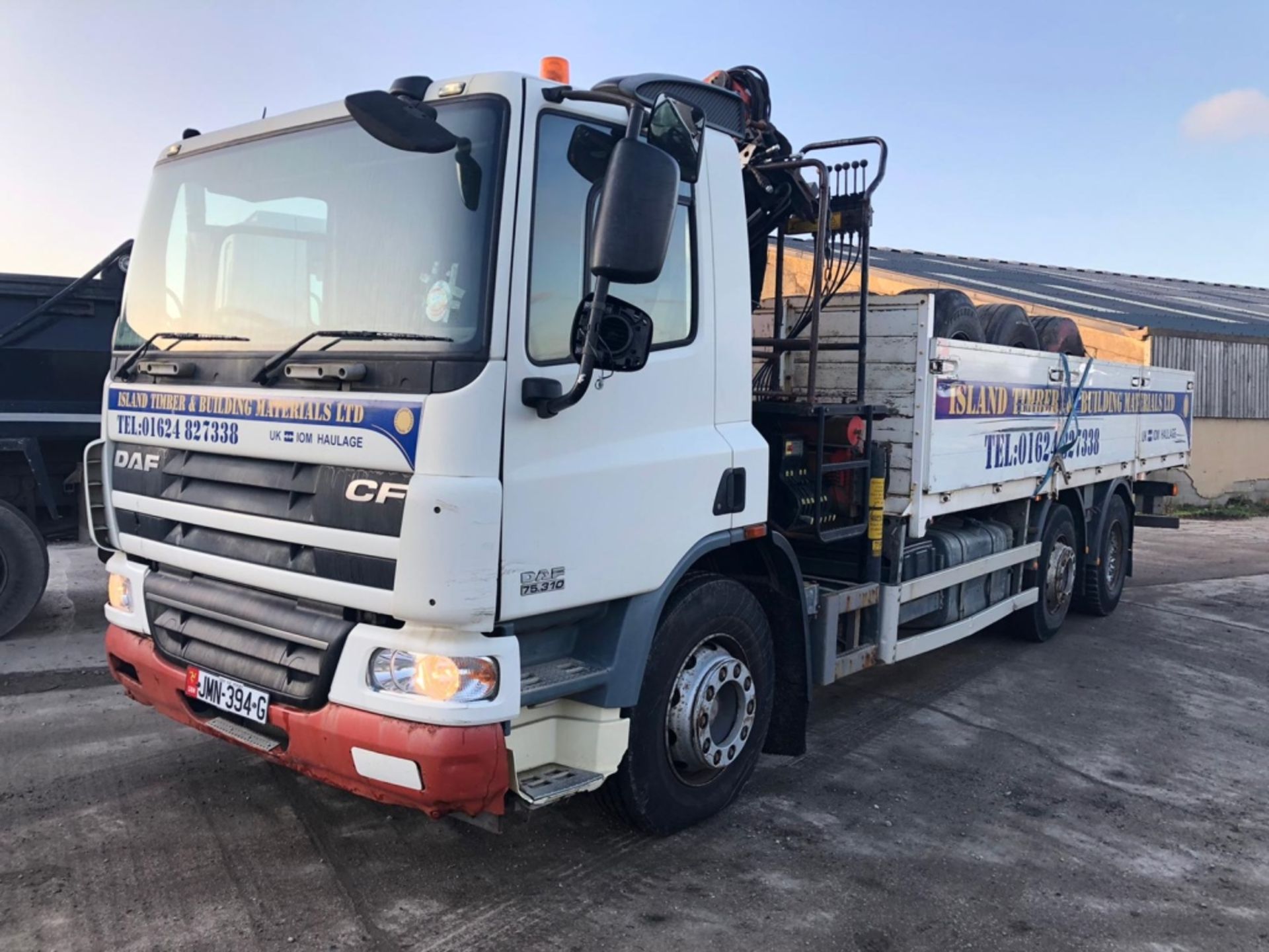 DAF 75.310 flatbed Truck