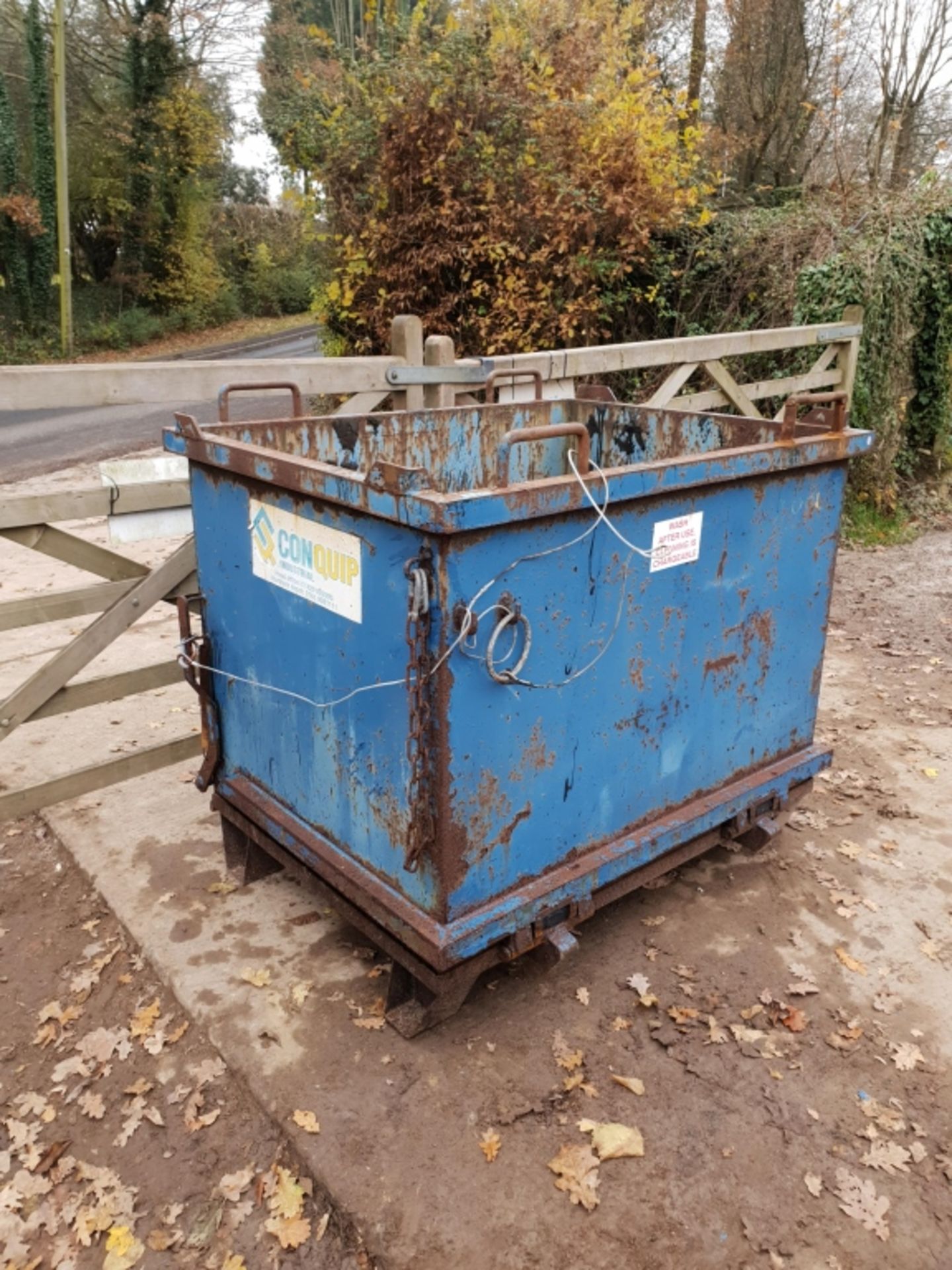 Conquip 1000 litre Drop Bottom Skip. - Image 5 of 5