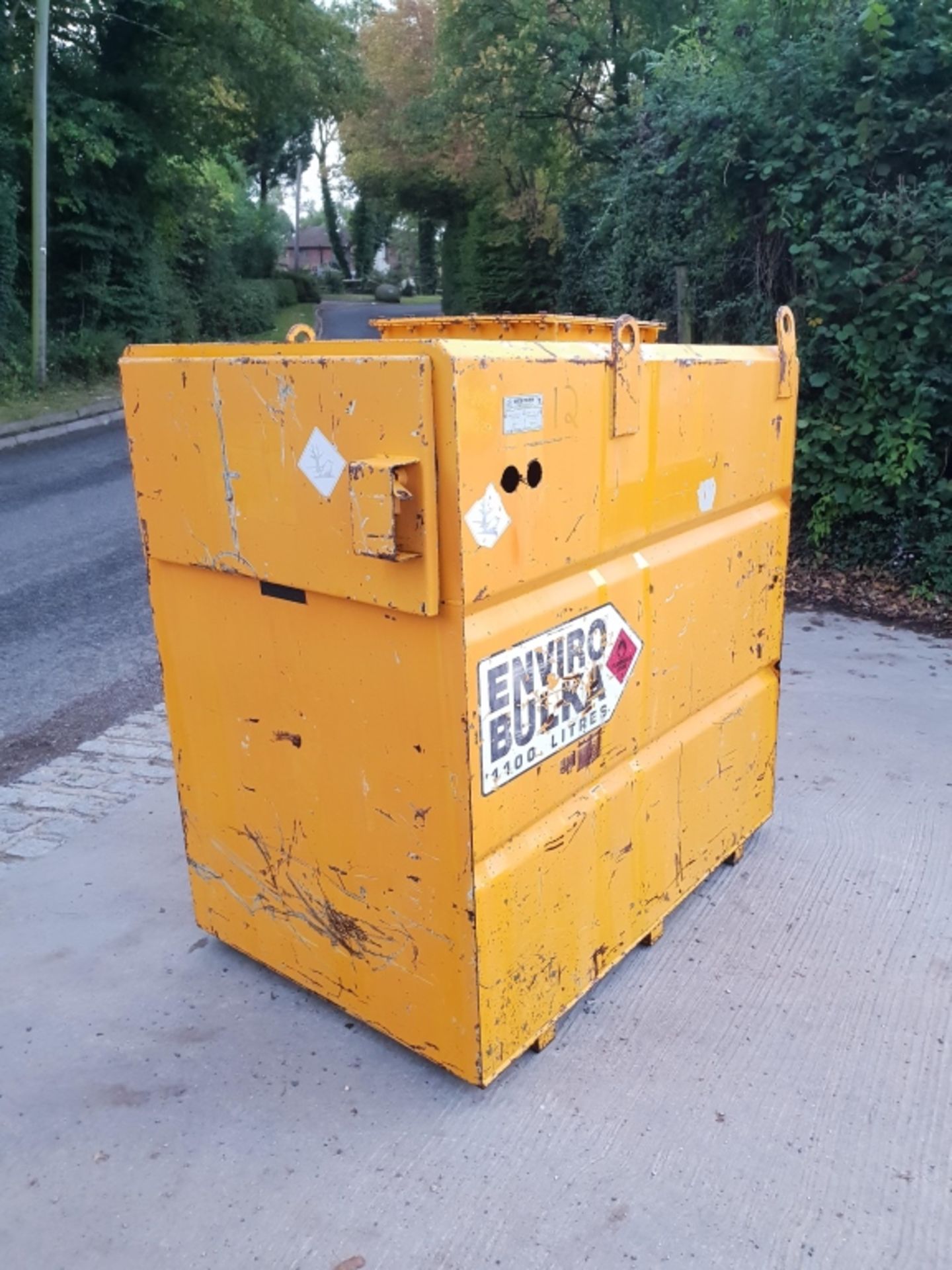 Western EnviroBulka 1100 Litre Bunded Tank.