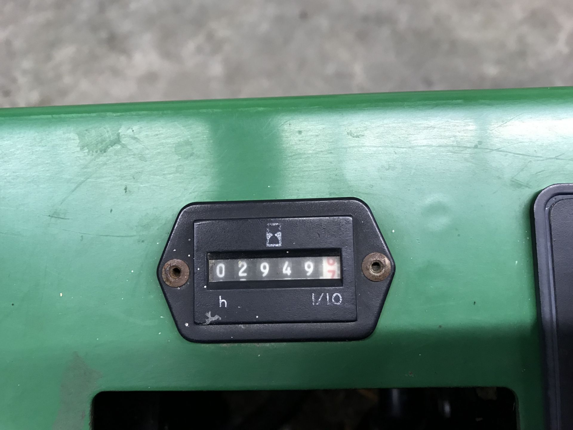 JOHN DEERE F925 FRONT MOUNT LAWN MOWER, HYDROSTAT, 2949 HOURS SHOWING, DIESEL, #X140395 - Image 7 of 8