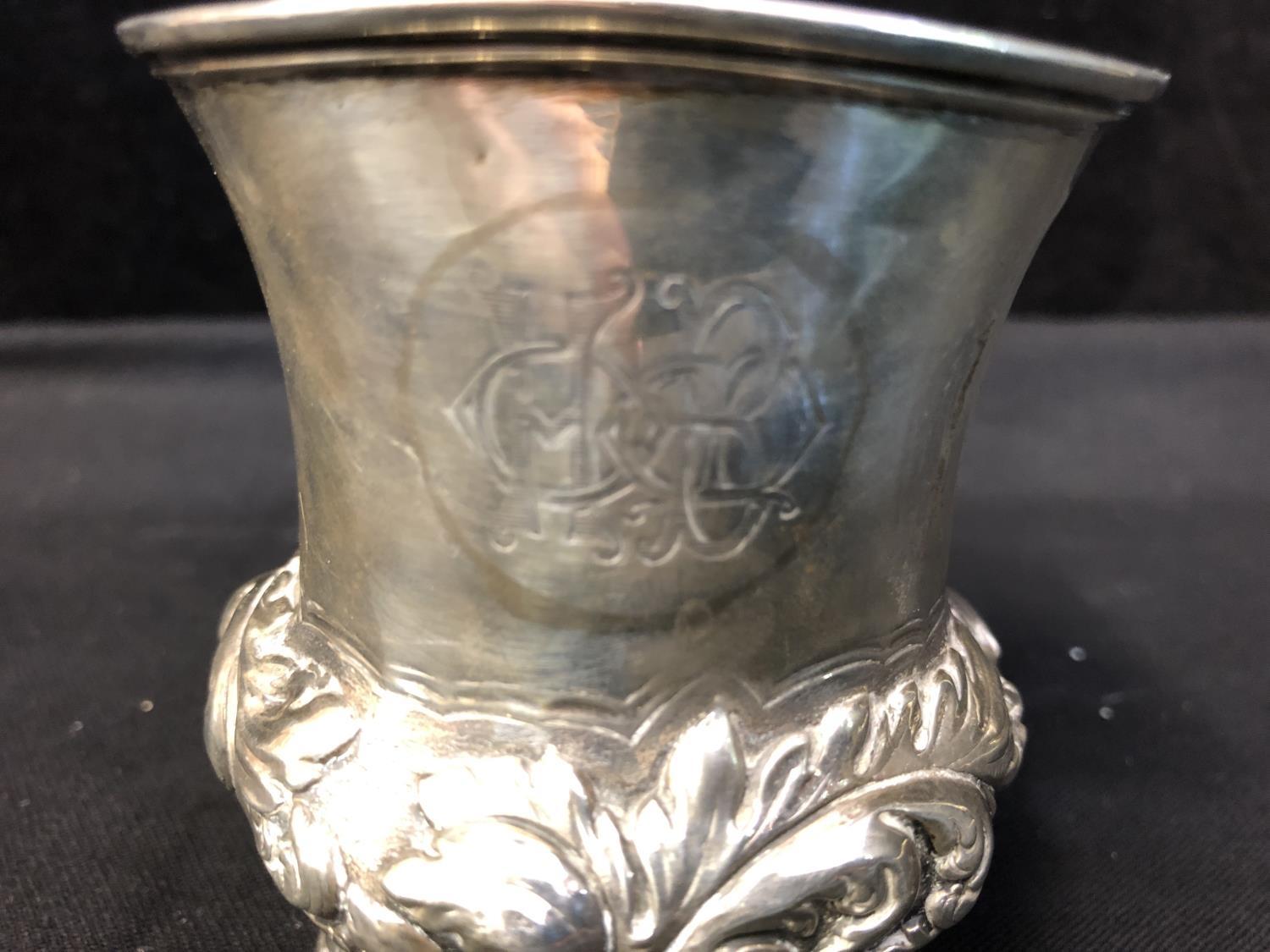 A Georgian silver small mug, the bell form body applied with serpent 's' scroll handle and on - Image 4 of 7