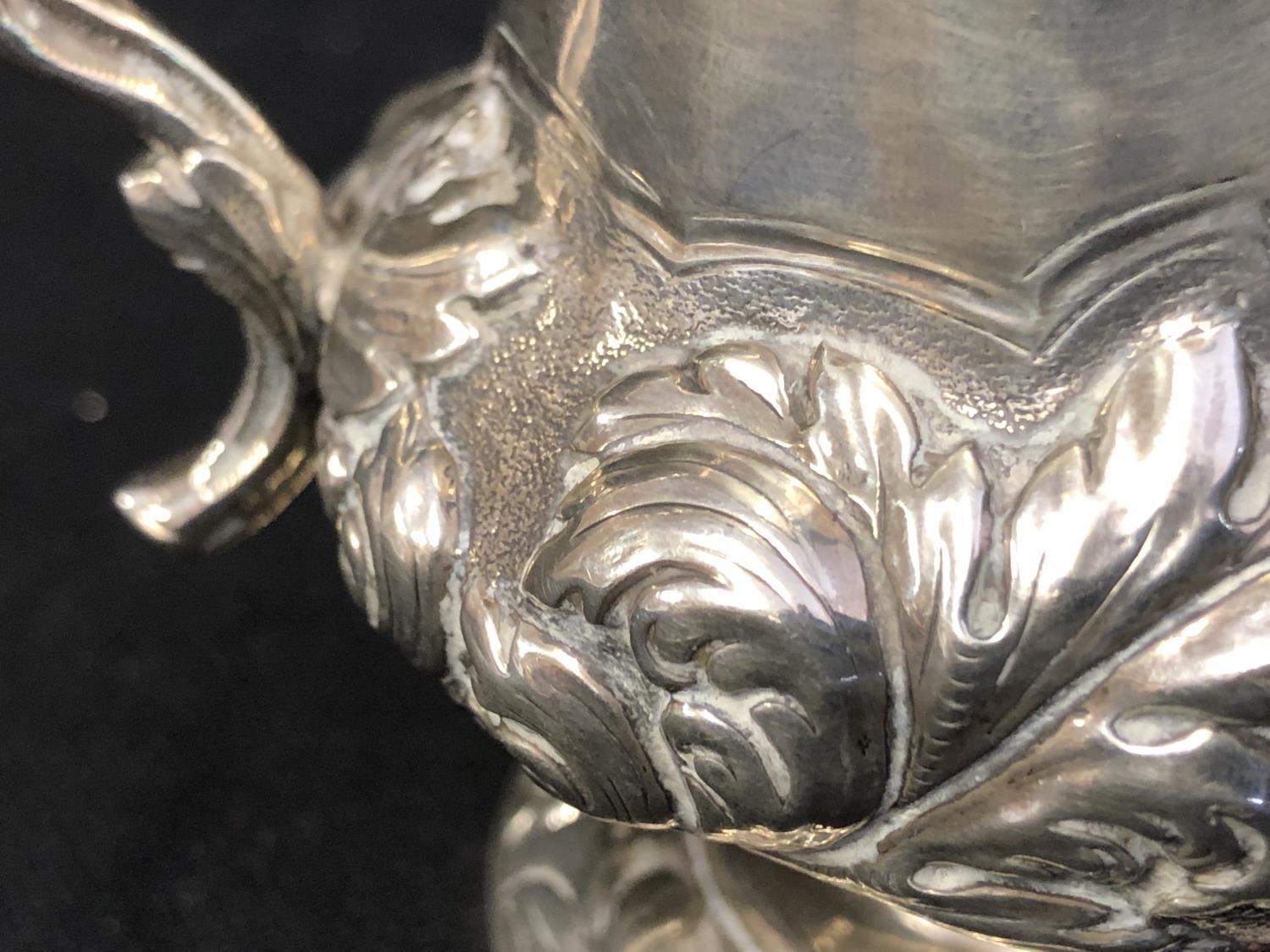 A Georgian silver small mug, the bell form body applied with serpent 's' scroll handle and on - Image 6 of 7