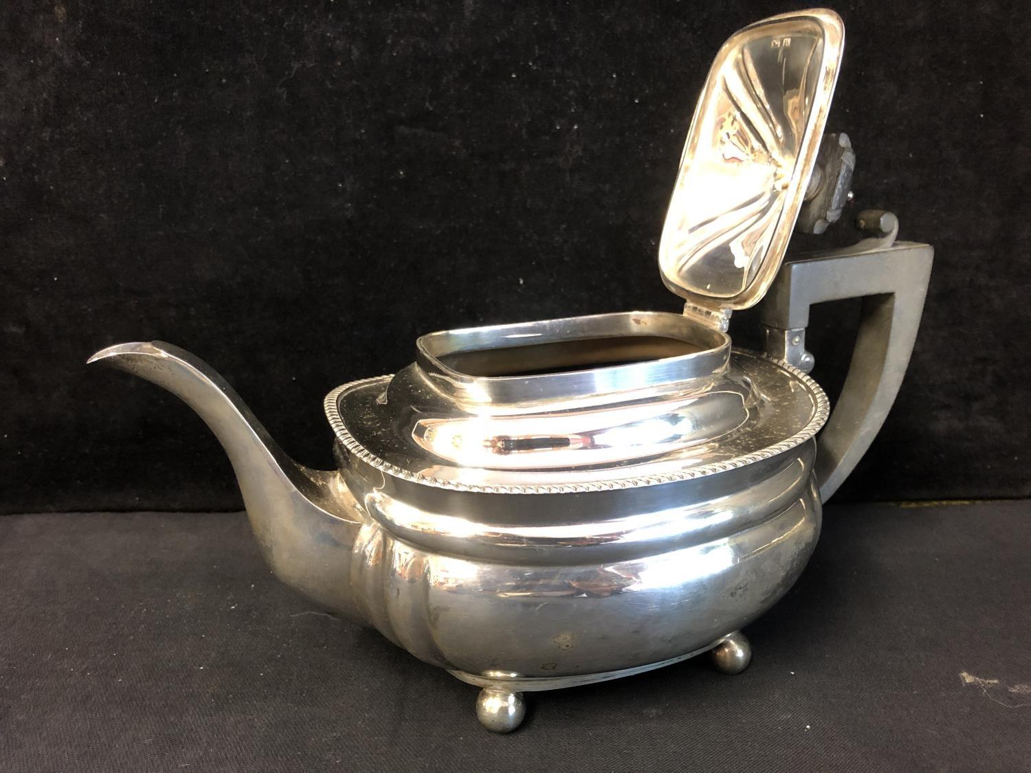 A four piece silver Georgian style tea and coffee service, each piece with finely gadrooned edge and - Image 10 of 21