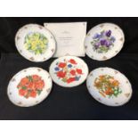 Royal Albert - collectors plates, The Queen Mothers Favorite Flowers series; Primroses; Glamis Rose;
