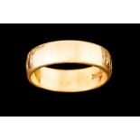 A 22CT GOLD BAND