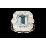 AN AQUAMARINE AND DIAMOND PLAQUE RING, with diamonds of approx. 2.10ct in total, mounted in 18ct