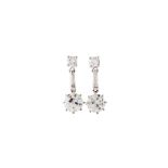 A PAIR OF DIAMOND DROP EARRINGS, boxed, with diamonds of approx 3.