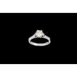 A DIAMOND SOLITAIRE RING, of approx. 1.02ct I/J SI, mounted in platinum