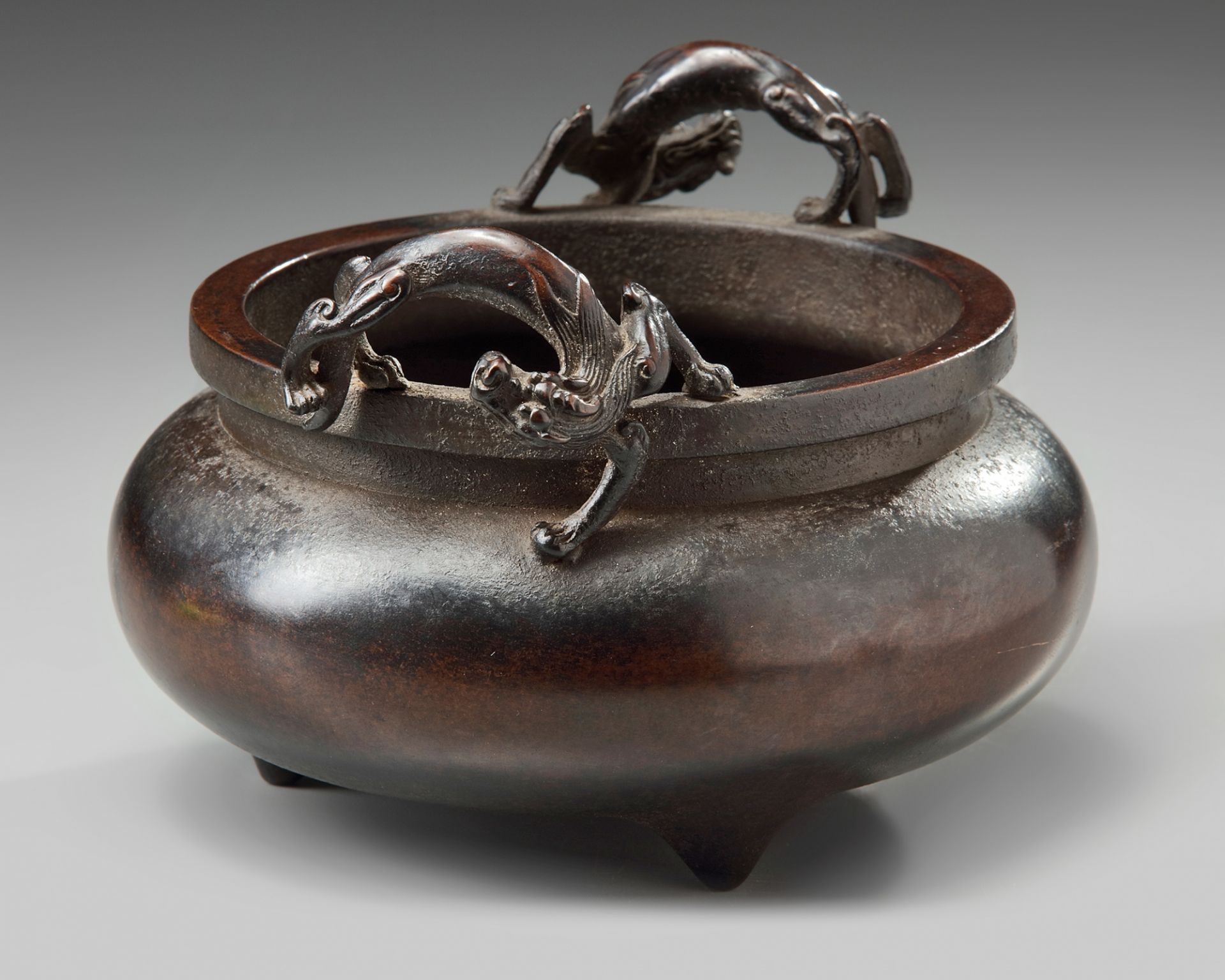 A Chinese bronze 'qilin' tripod censer - Image 3 of 5