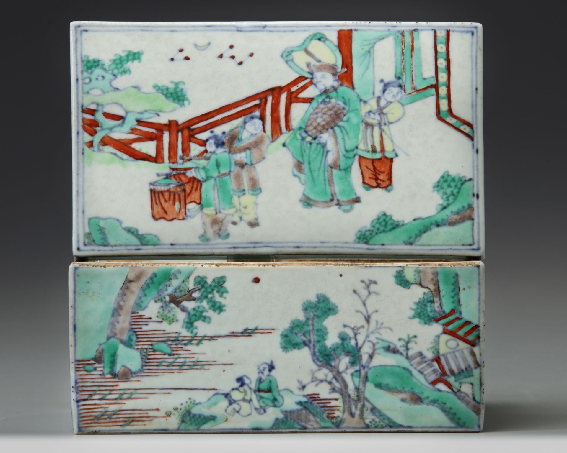 A Chinese doucai 'scholars' box and cover - Image 3 of 5