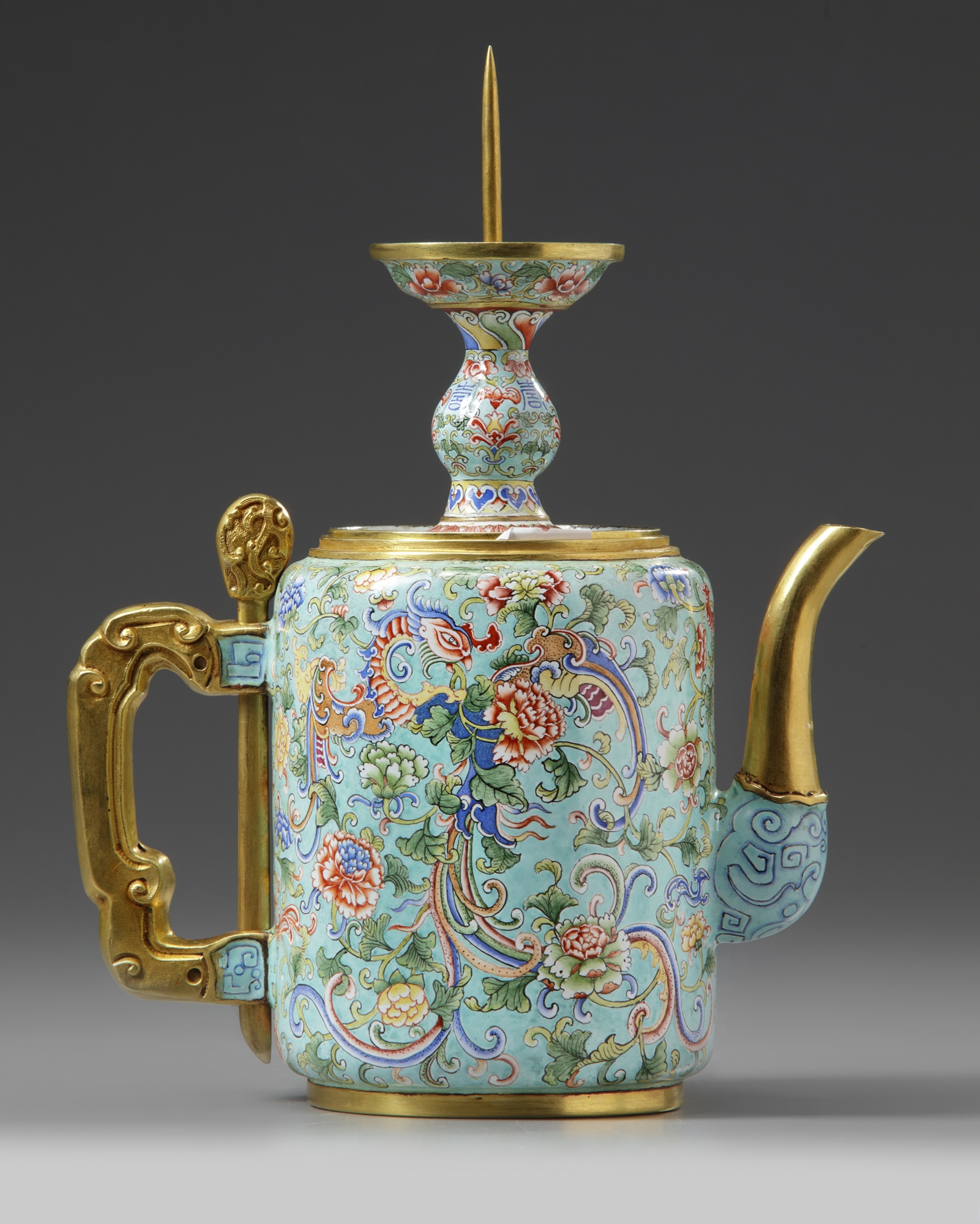 A Chinese Beijing-enamel turquoise-ground 'phoenix and peony' teapot - Image 2 of 5