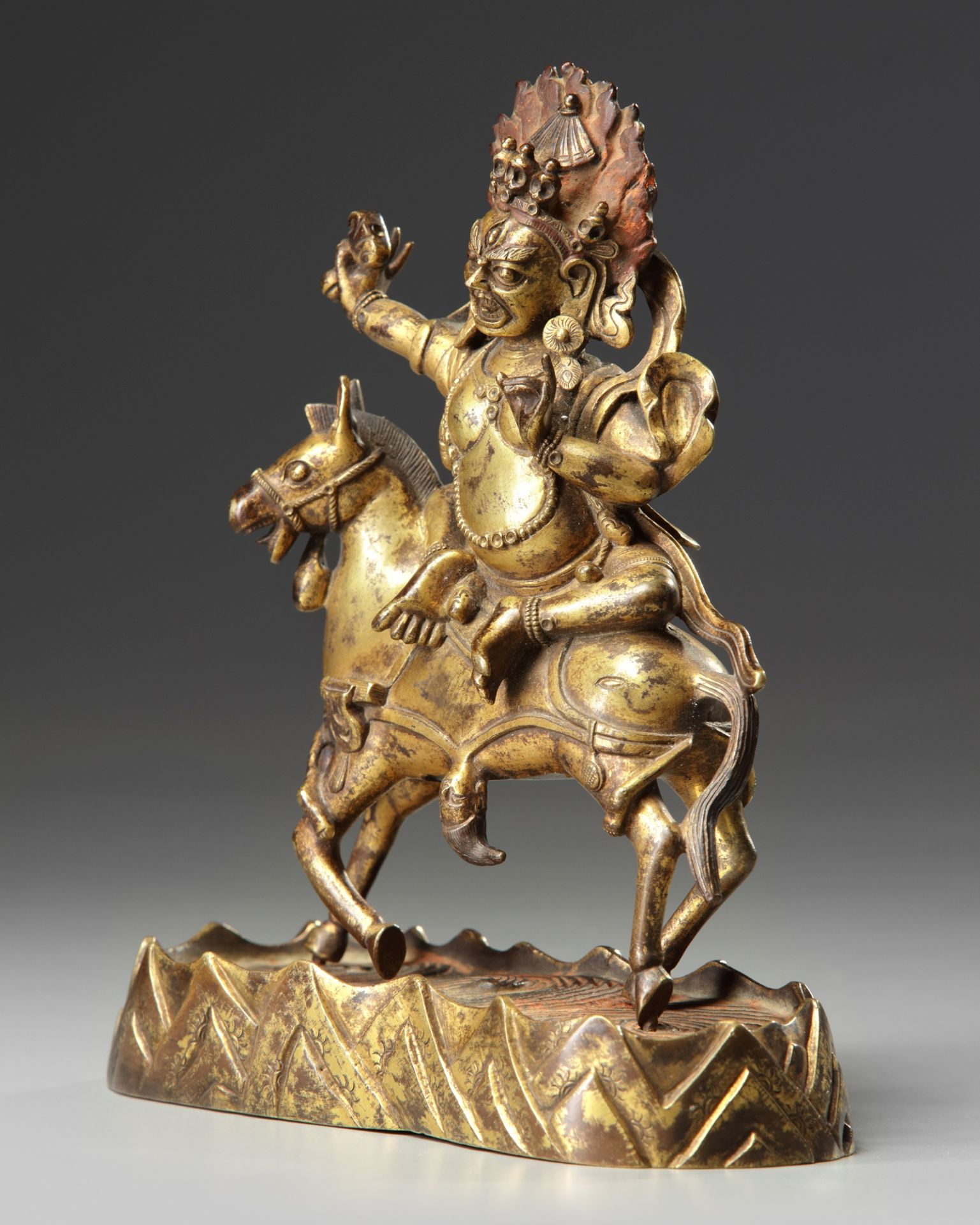 A Sino-Tibetan gilt bronze figure of Palden Lhamo - Image 4 of 5