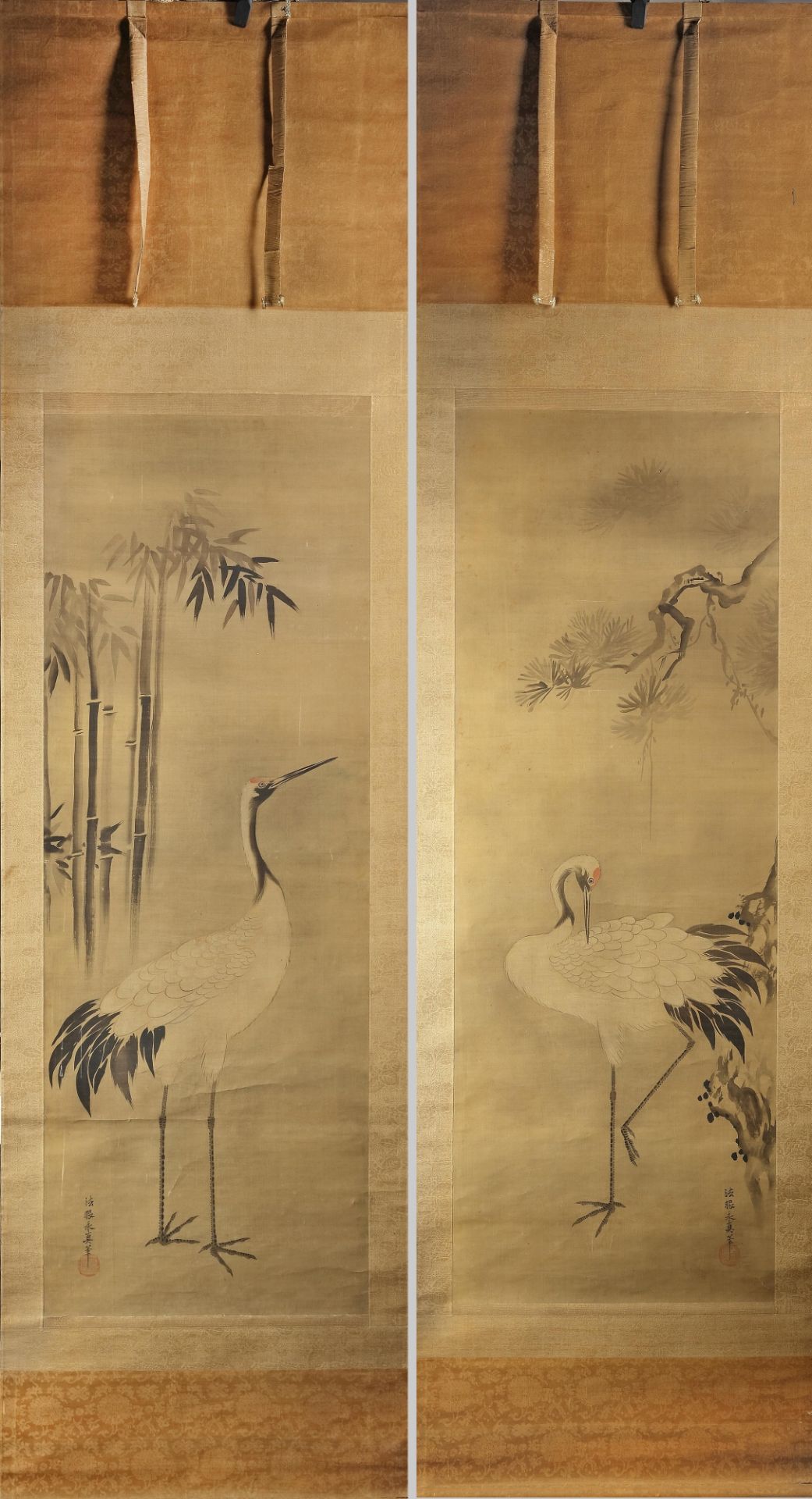 A pair of hand-scrolls depicting depicting cranes in original box