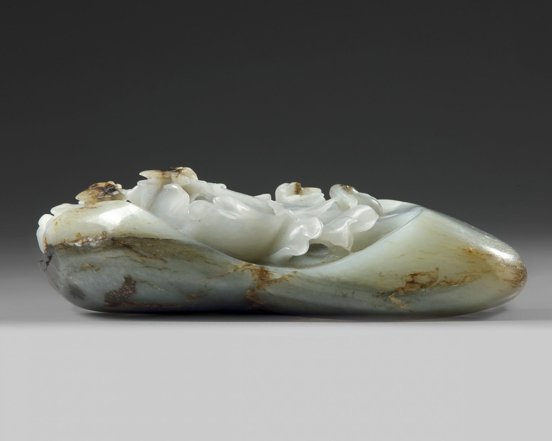 A Chinese white and russet jade 'pheasant and peony' pebble - Image 3 of 4