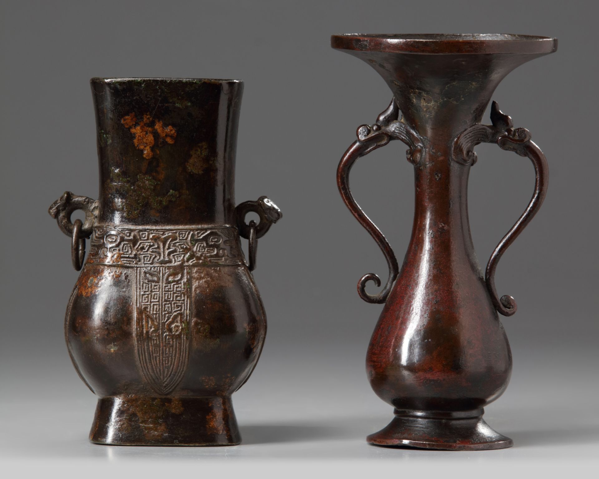 Two Chinese bronze vases