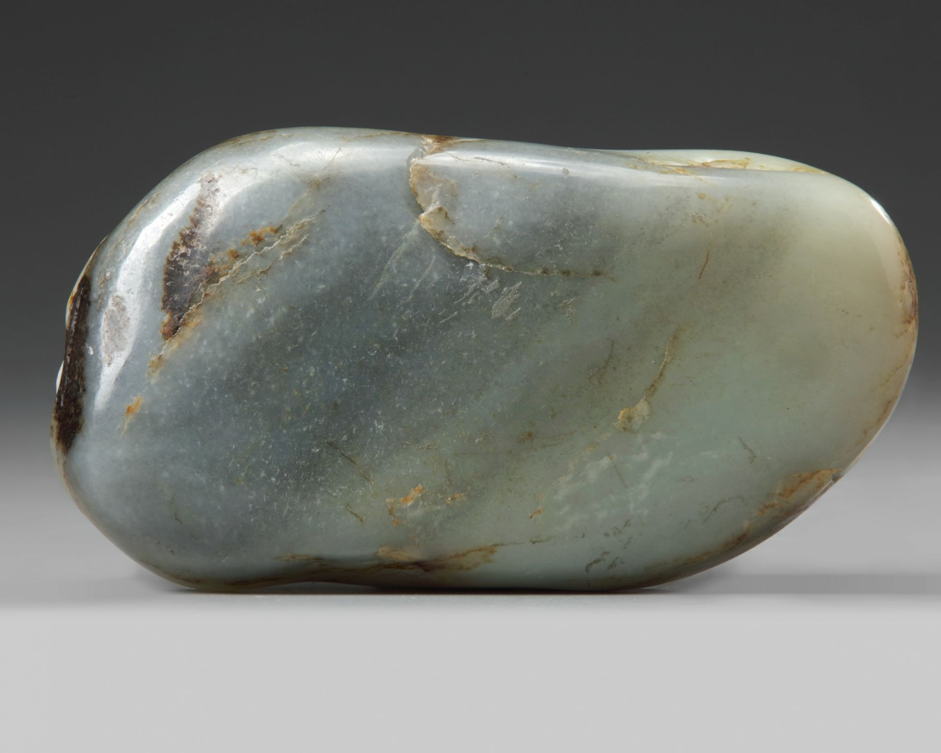 A Chinese white and russet jade 'pheasant and peony' pebble - Image 4 of 4