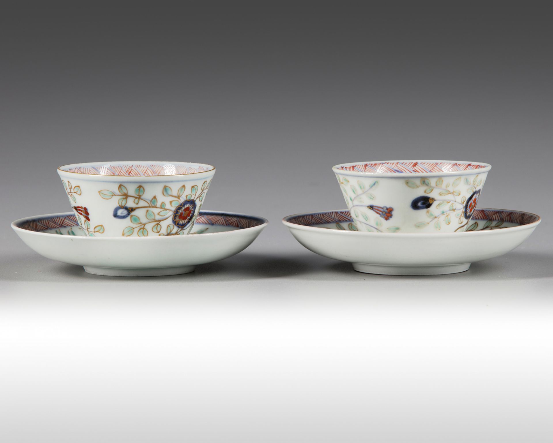 A lot of Japanese Imari bowls, cups and saucers - Bild 7 aus 8