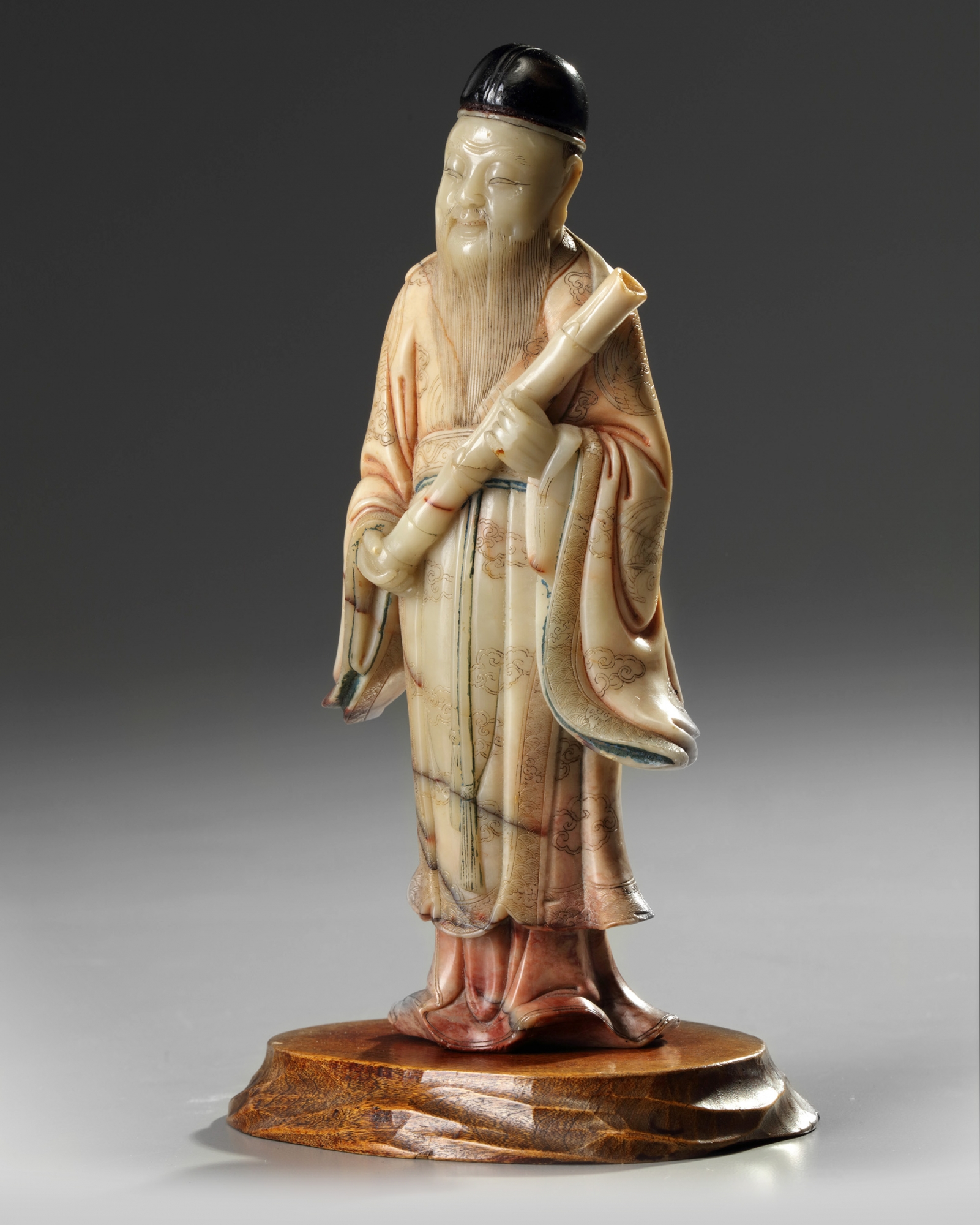 A Chinese soapstone figure of an Immortal - Image 2 of 6