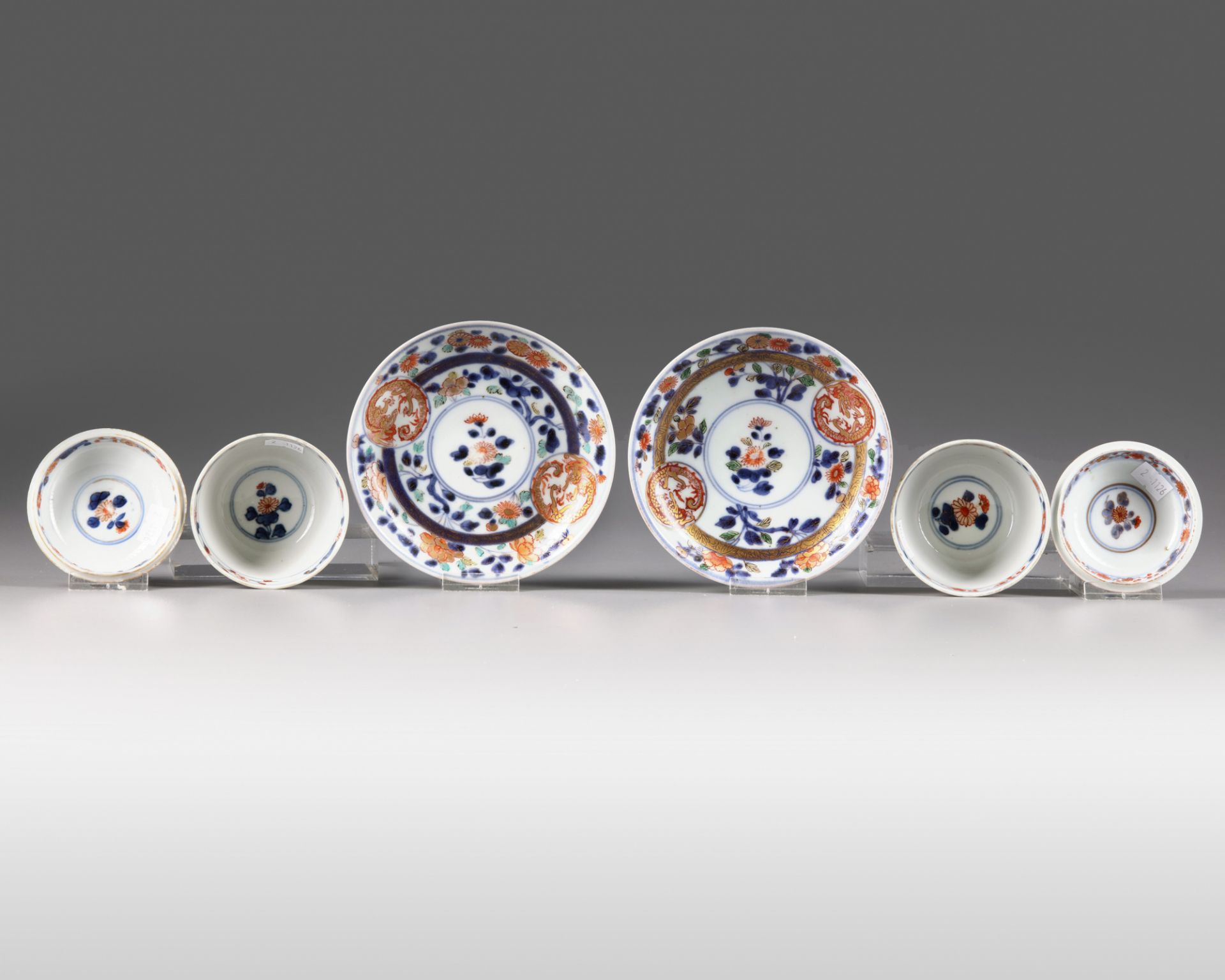 A lot of Japanese Imari bowls, cups and saucers - Bild 6 aus 8