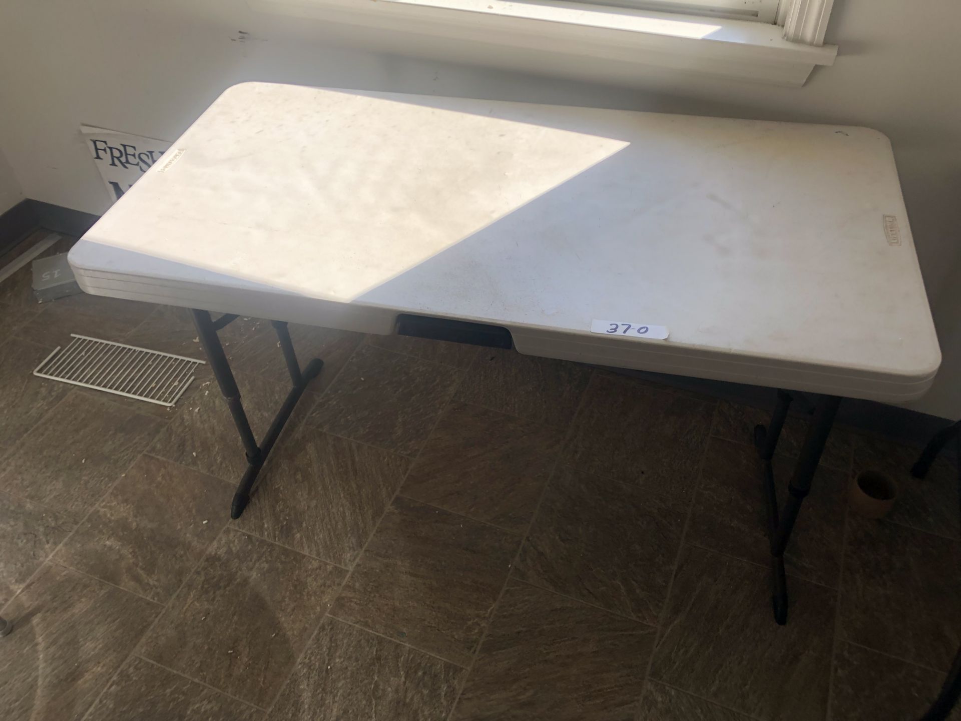 4' folding Lifetime table table