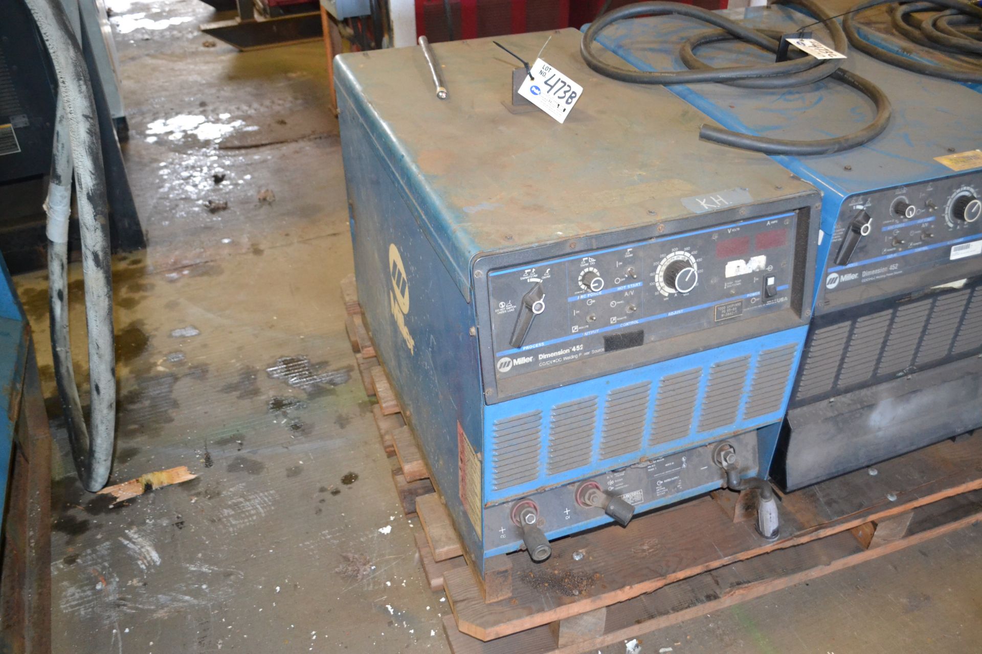 Miller Dimension 452 Welder