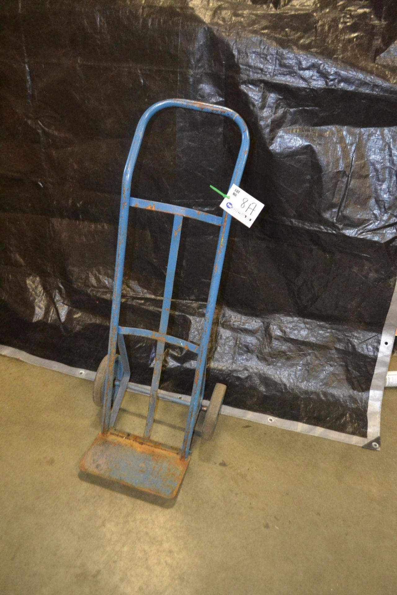 2-wheel hand truck