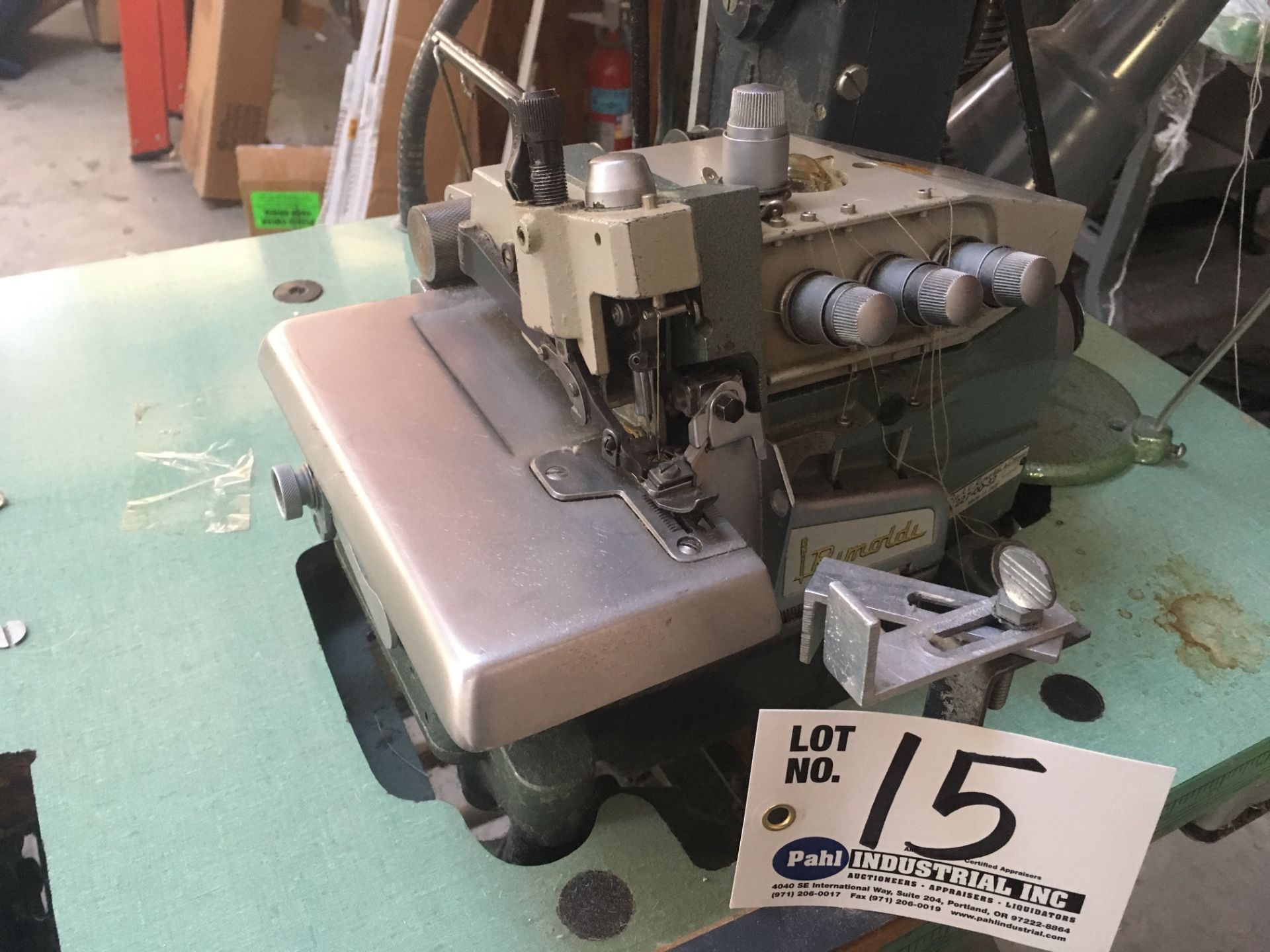 Rimoldi 227-00-32 Serger Sewing Machine - Image 2 of 3