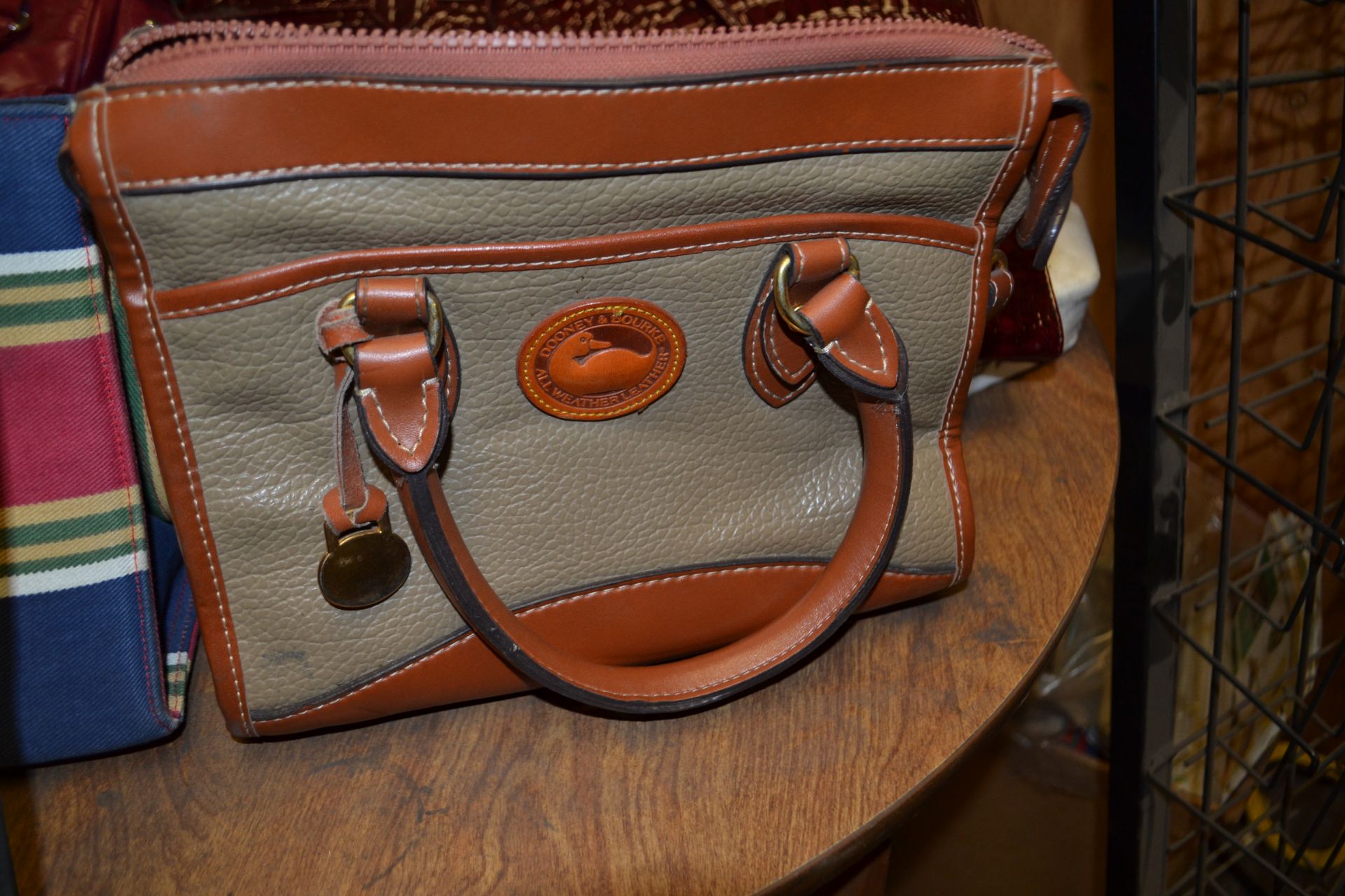 Misc. handbags in mezzanine including Gucci, Kate Spade and Dooney & Bourke - Image 5 of 5
