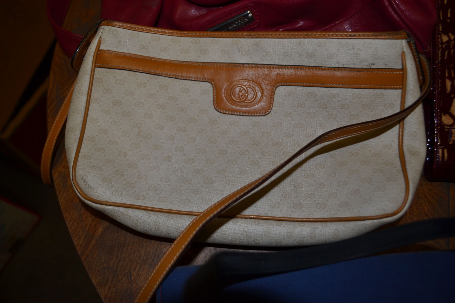 Misc. handbags in mezzanine including Gucci, Kate Spade and Dooney & Bourke - Image 4 of 5