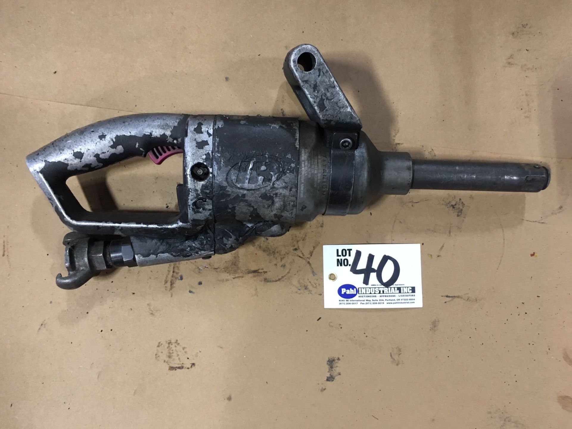 Ingersoll Rand 1" Pneumatic Impact Wrench w/5 1/2" shank c/w 1" air hose fitting