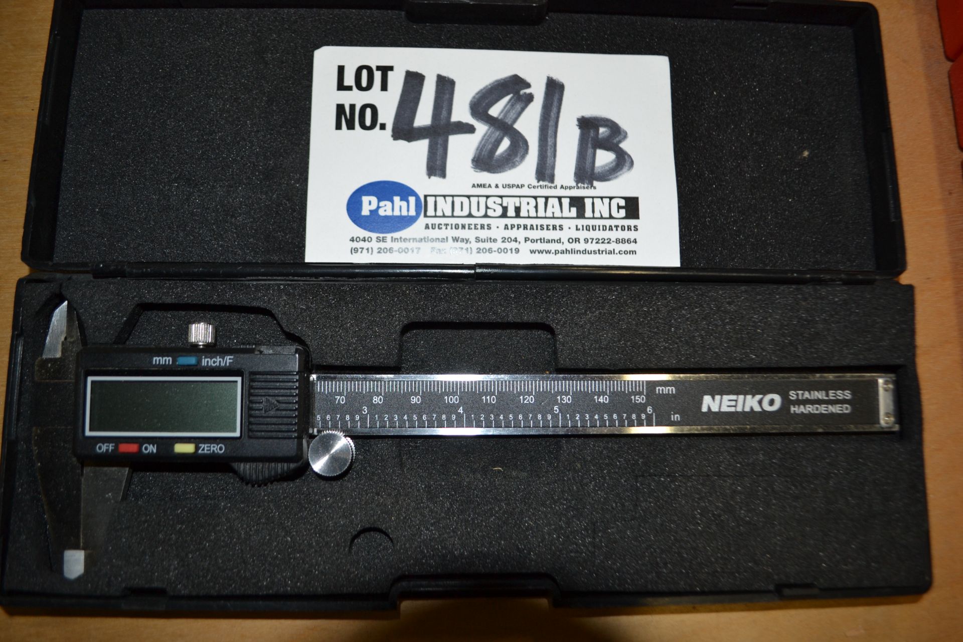 Neiko 6" Digital Precision Calipers c/w box